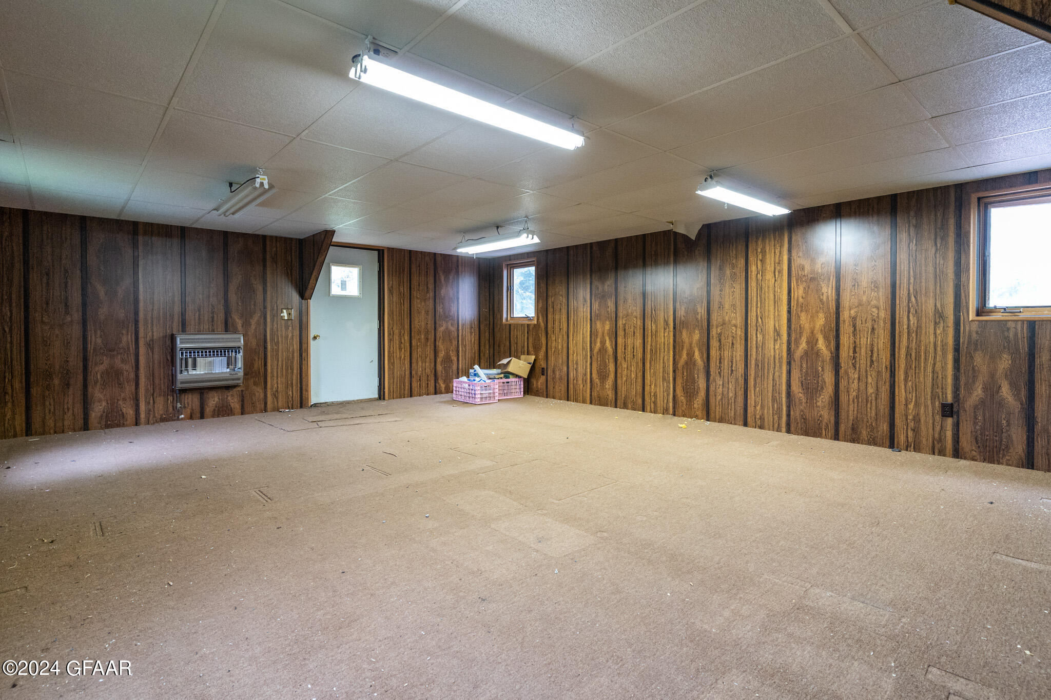 401 JEFFERSON Avenue