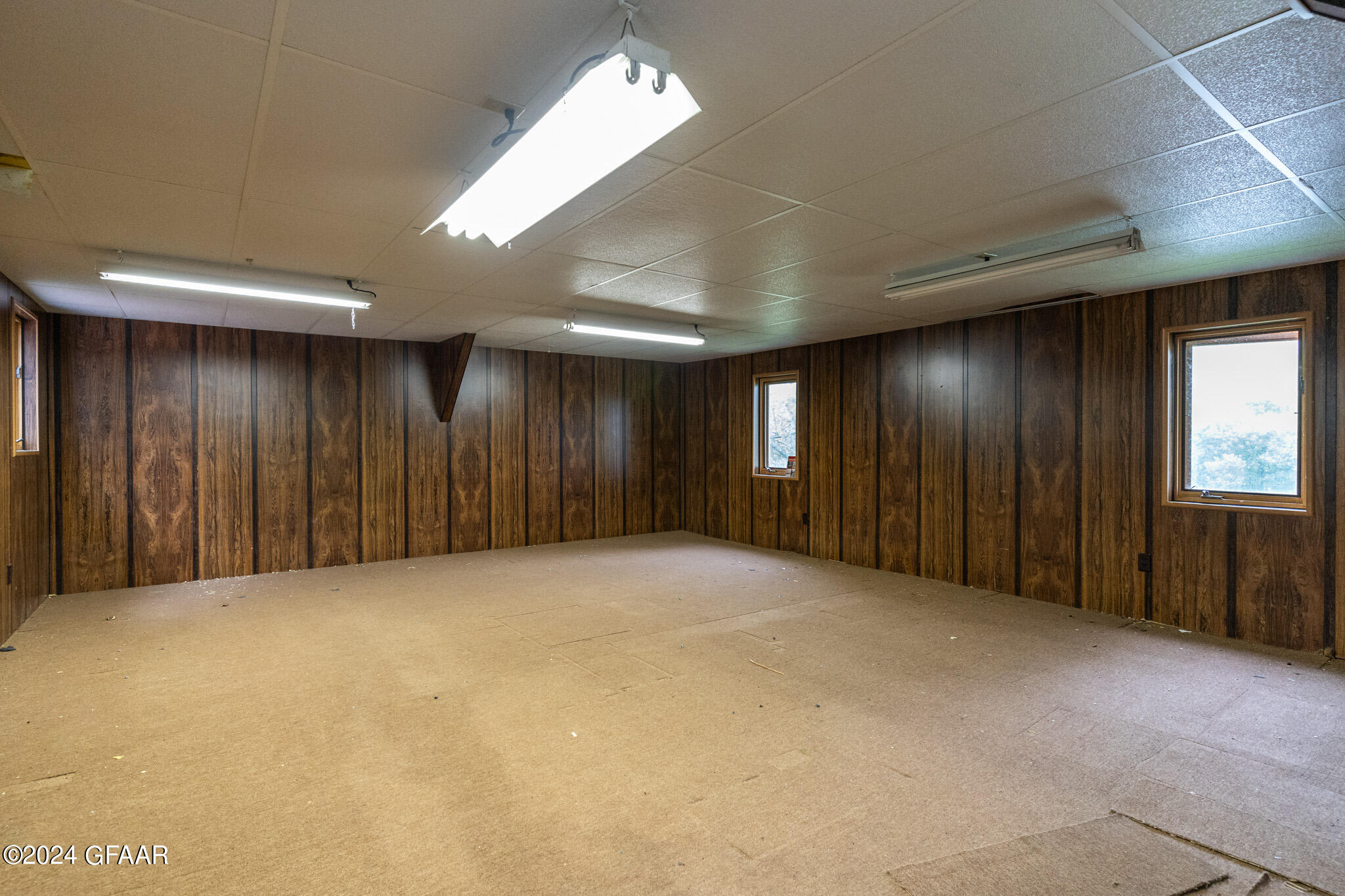 401 JEFFERSON Avenue