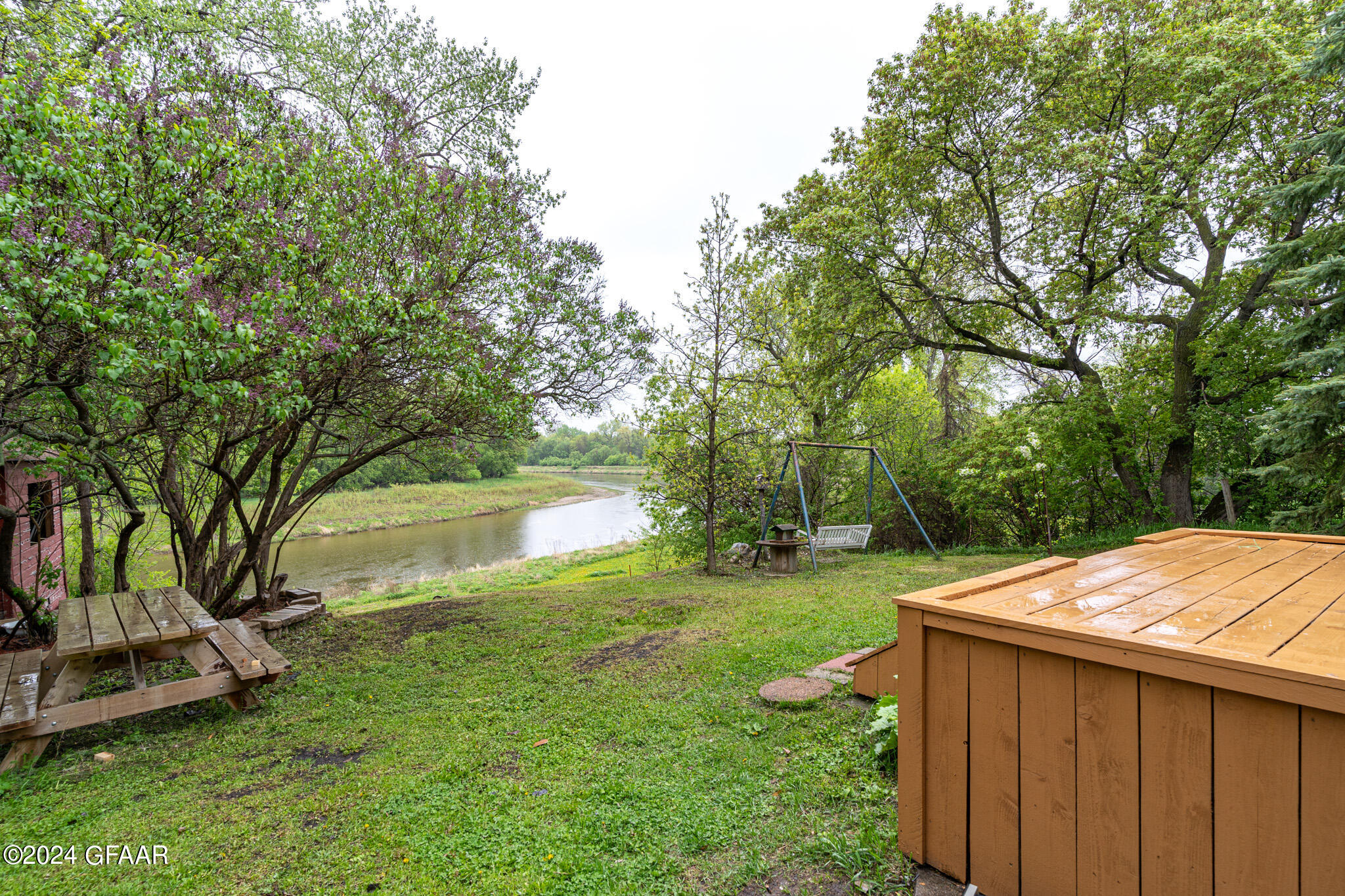 401 JEFFERSON Avenue