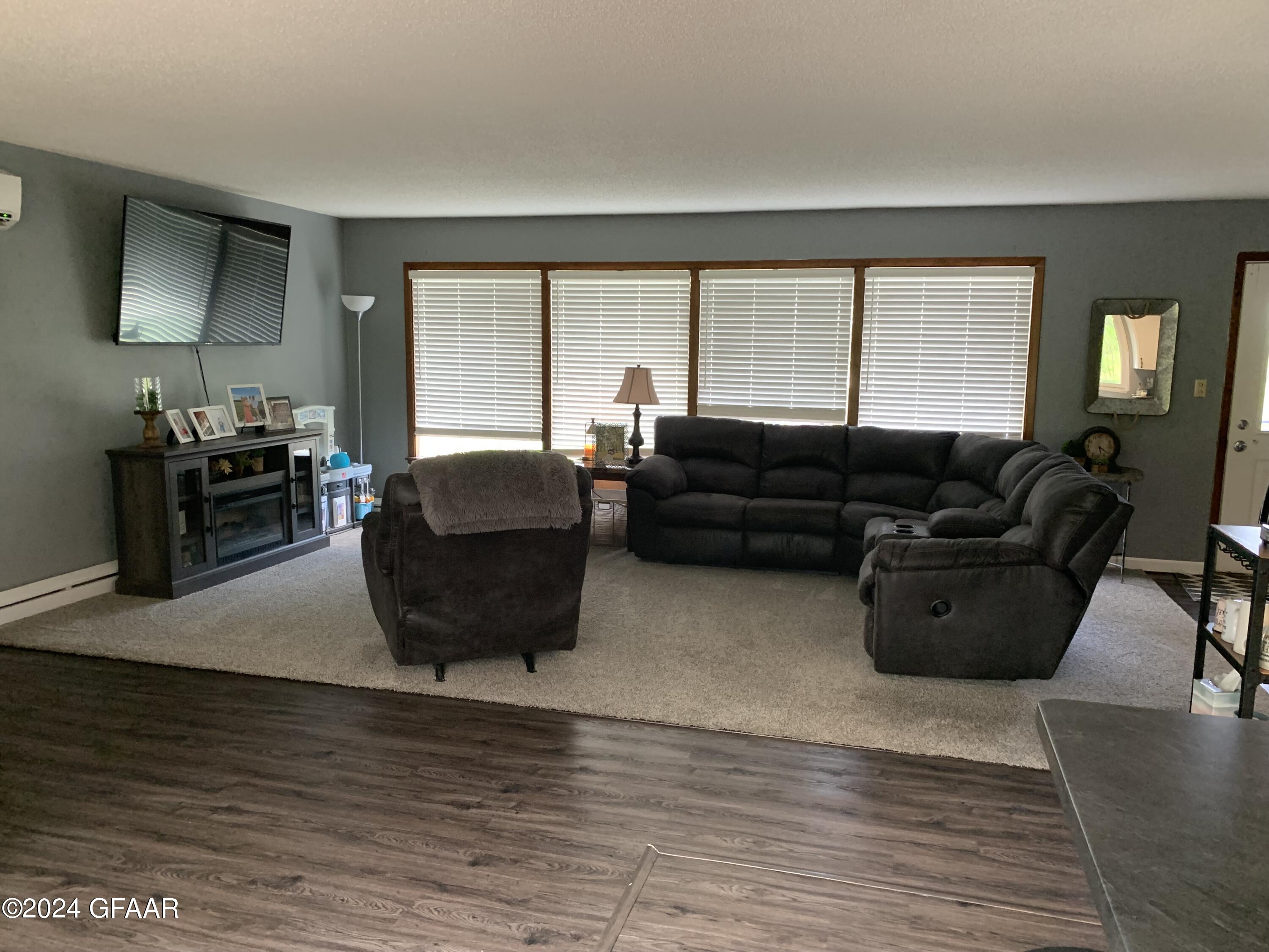 411 EMMERLING CIRCLE Circle