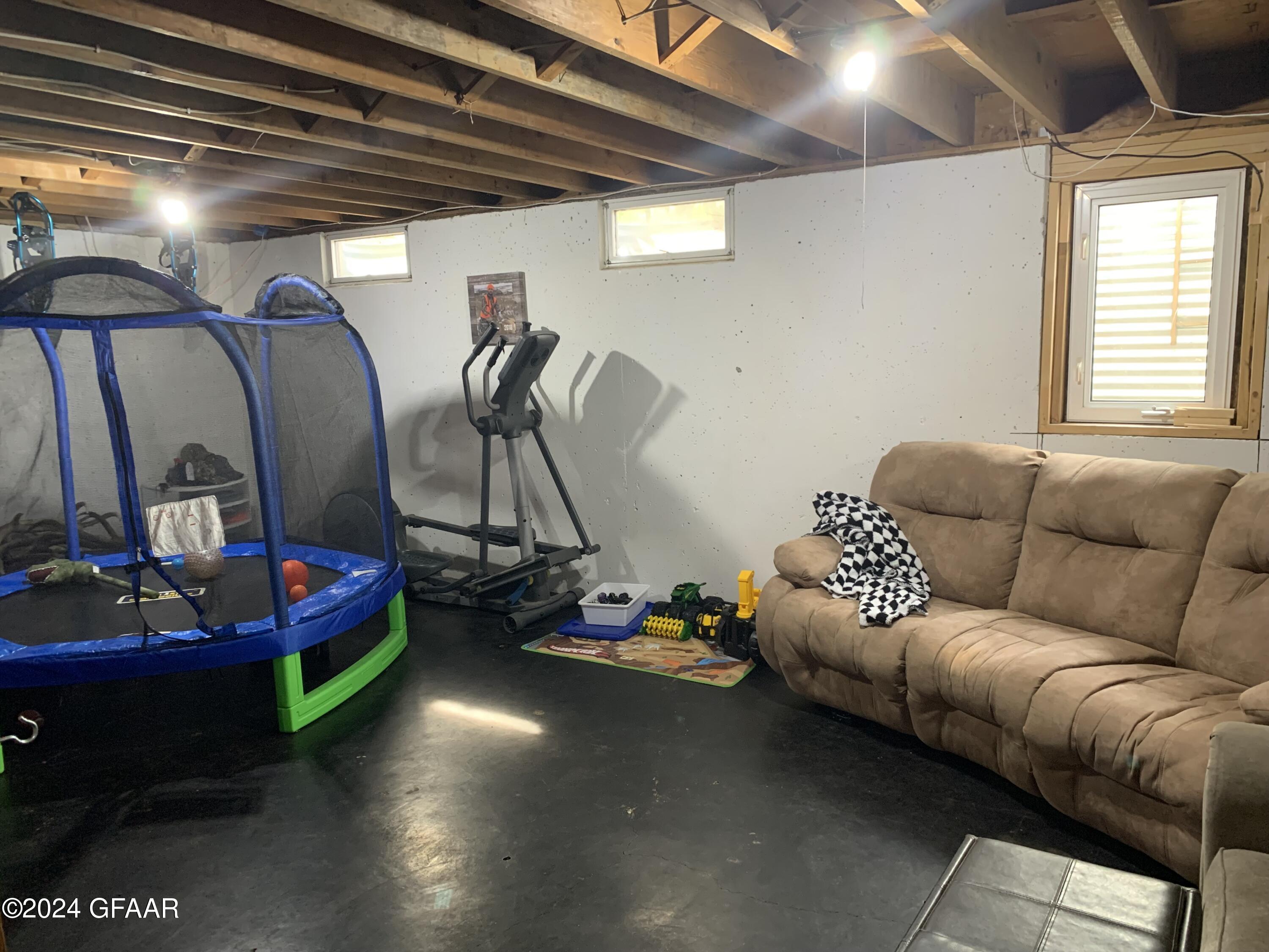 411 EMMERLING CIRCLE Circle