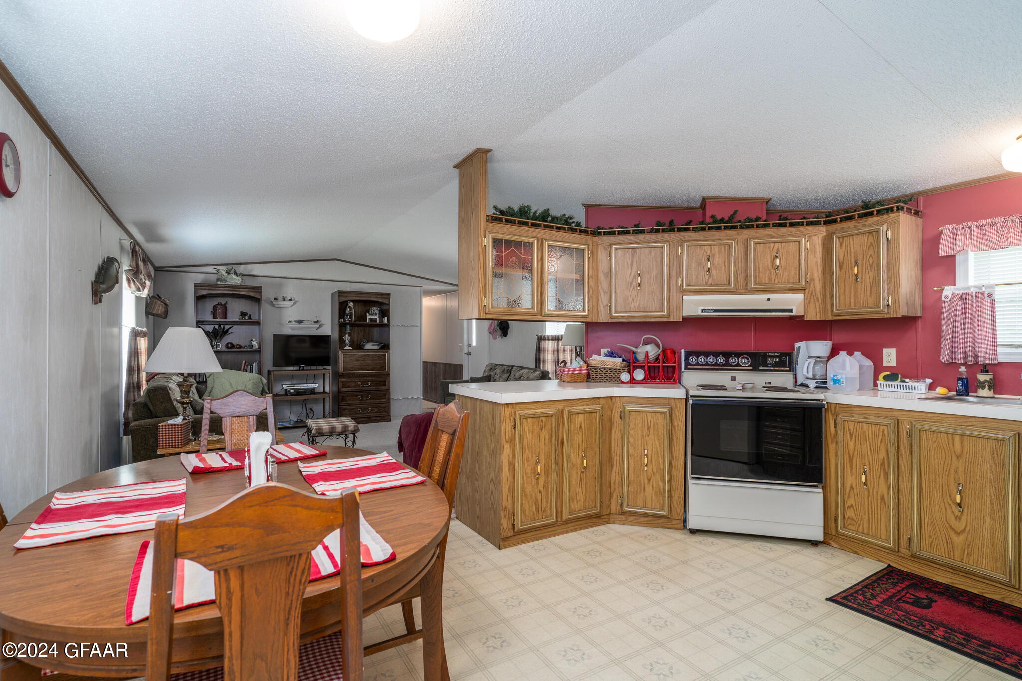 21198 LITTLE SARAH Road SE