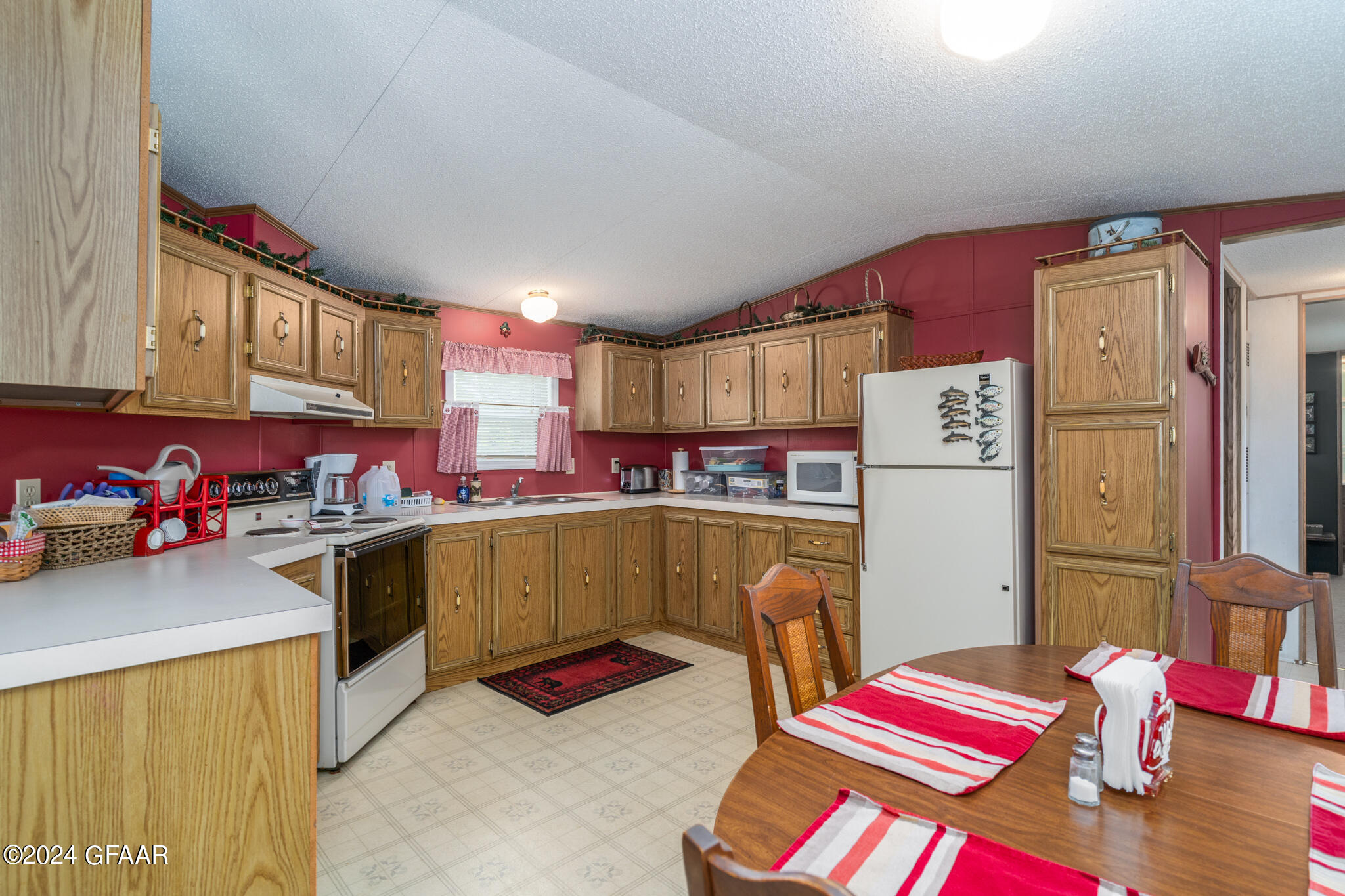 21198 LITTLE SARAH Road SE