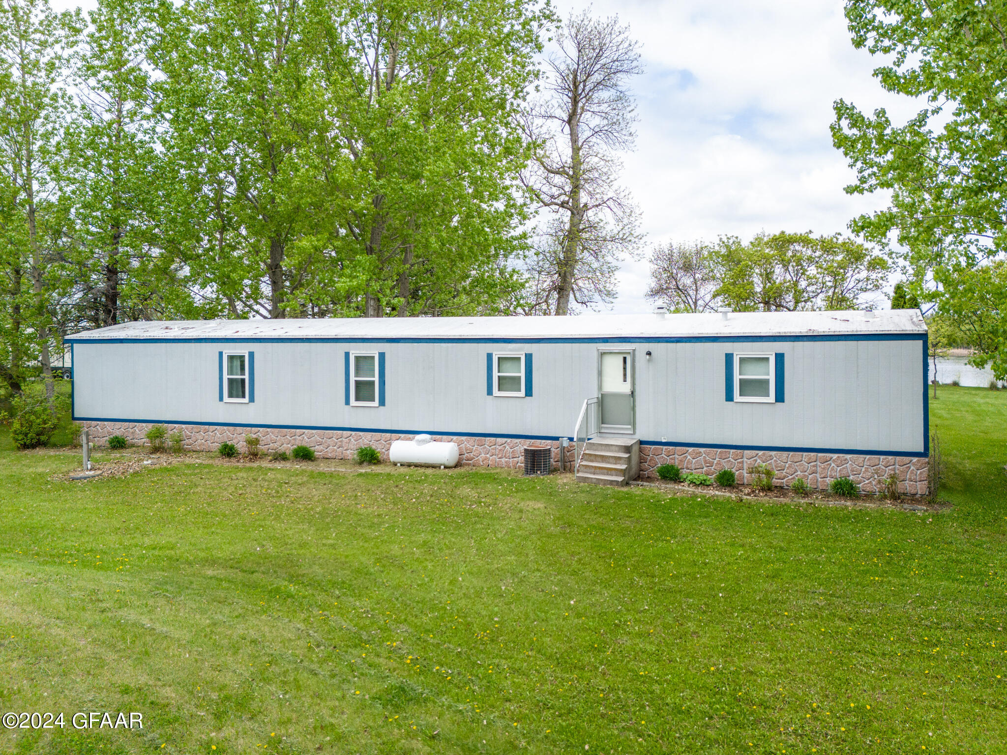 21198 LITTLE SARAH Road SE