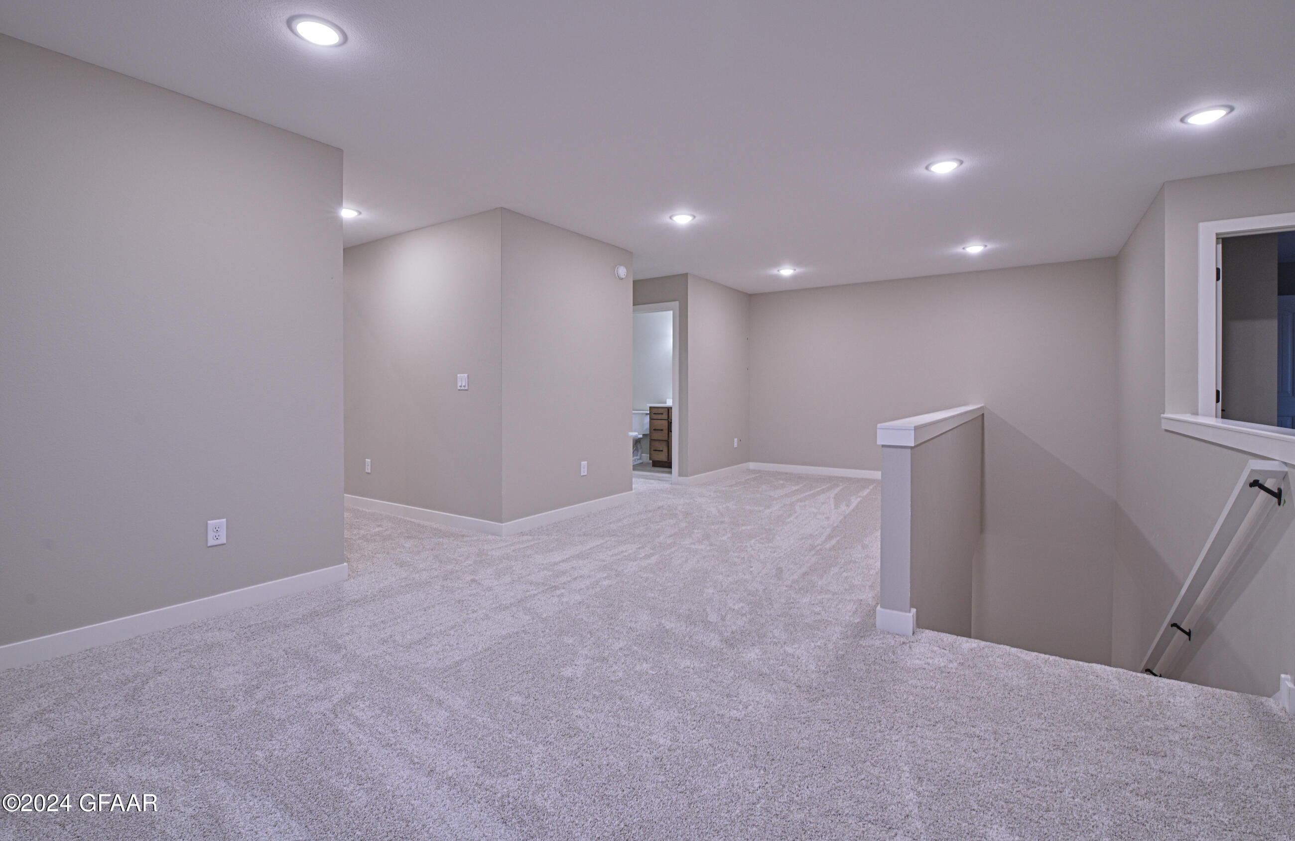 5943 SYLVIA Circle