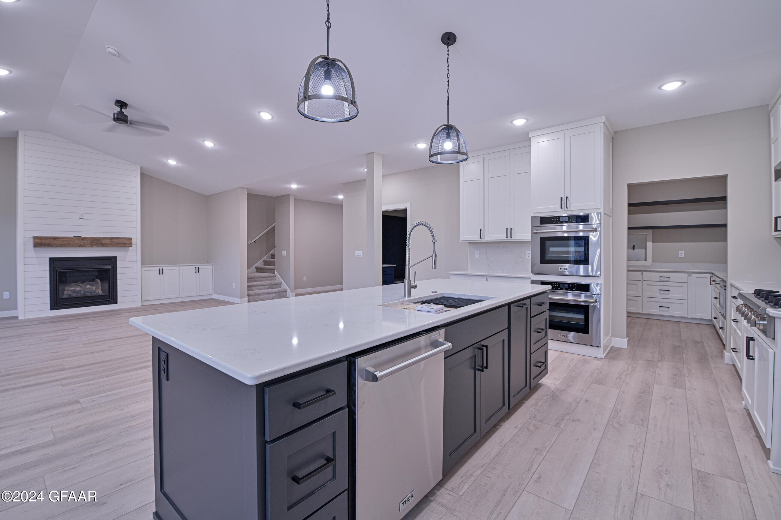 5943 SYLVIA Circle
