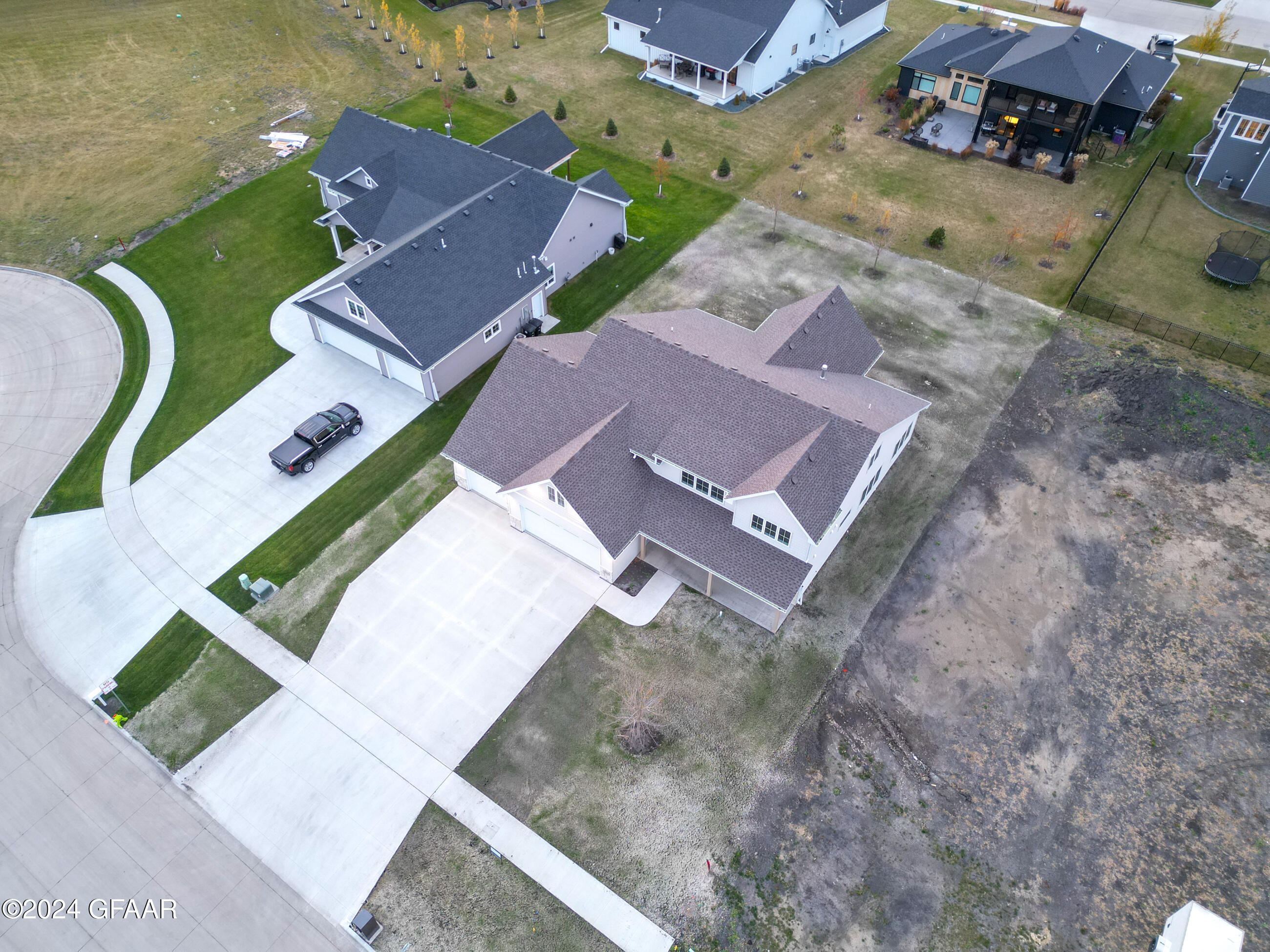 5943 SYLVIA Circle