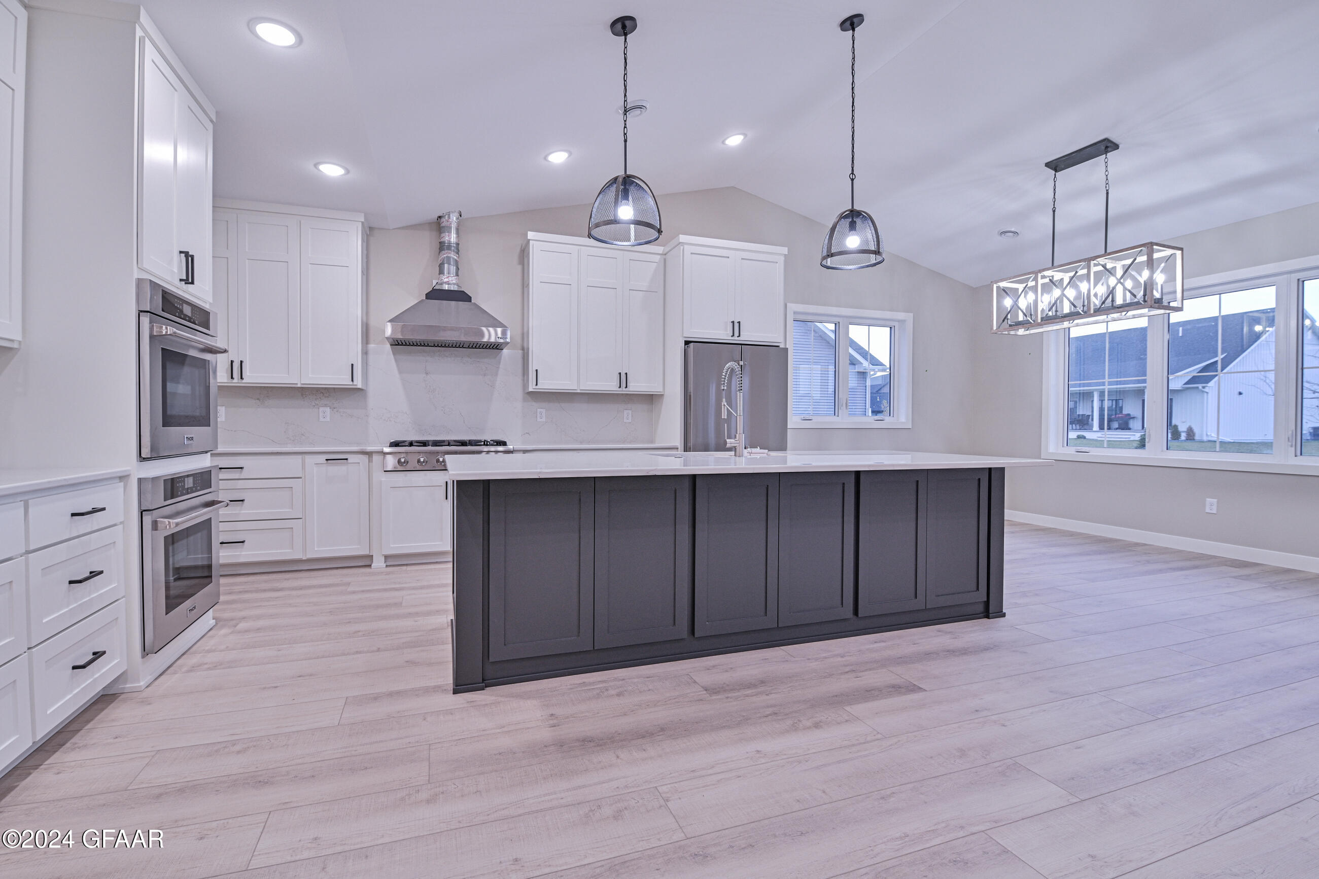 5943 SYLVIA Circle