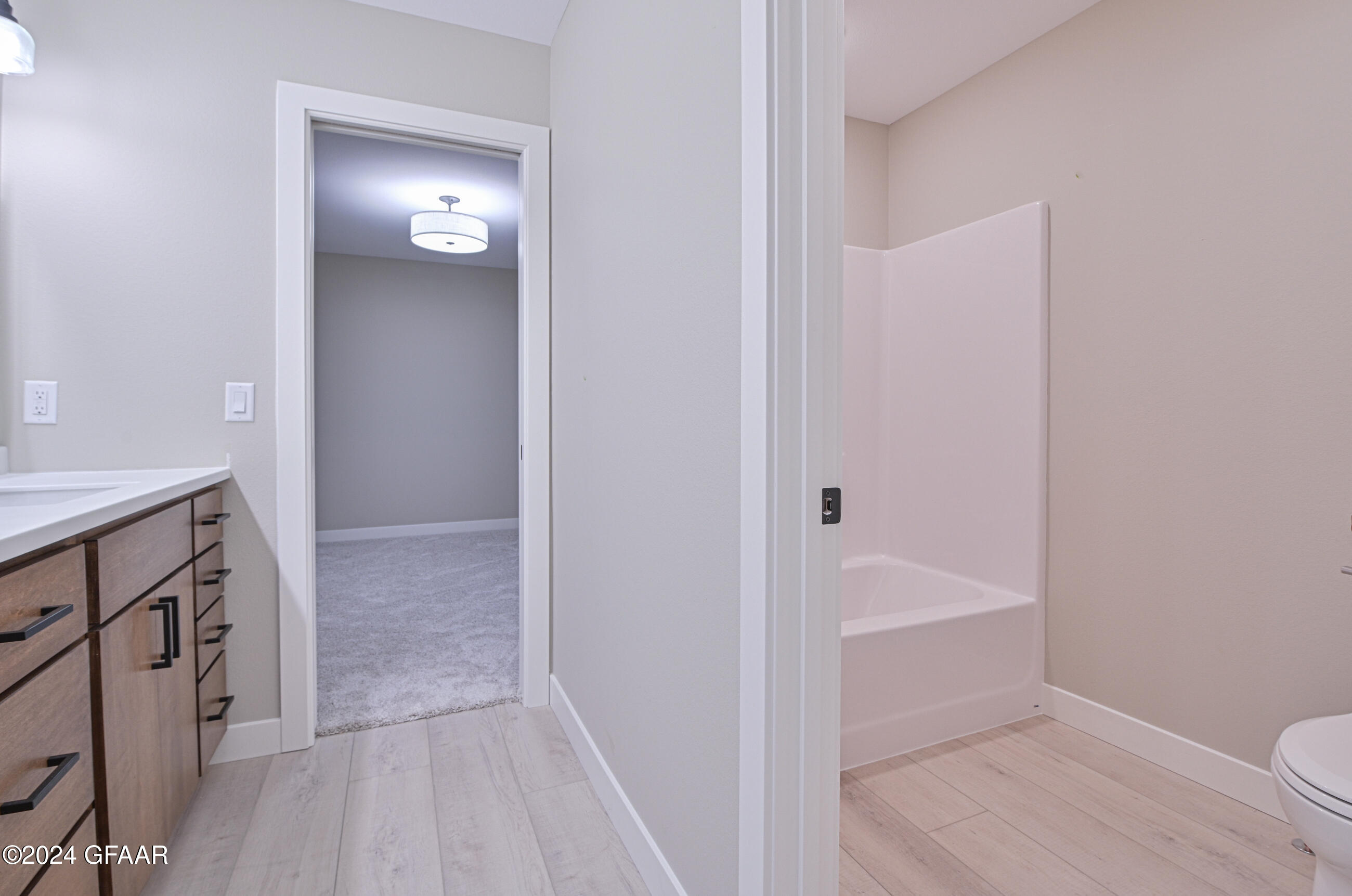 5943 SYLVIA Circle