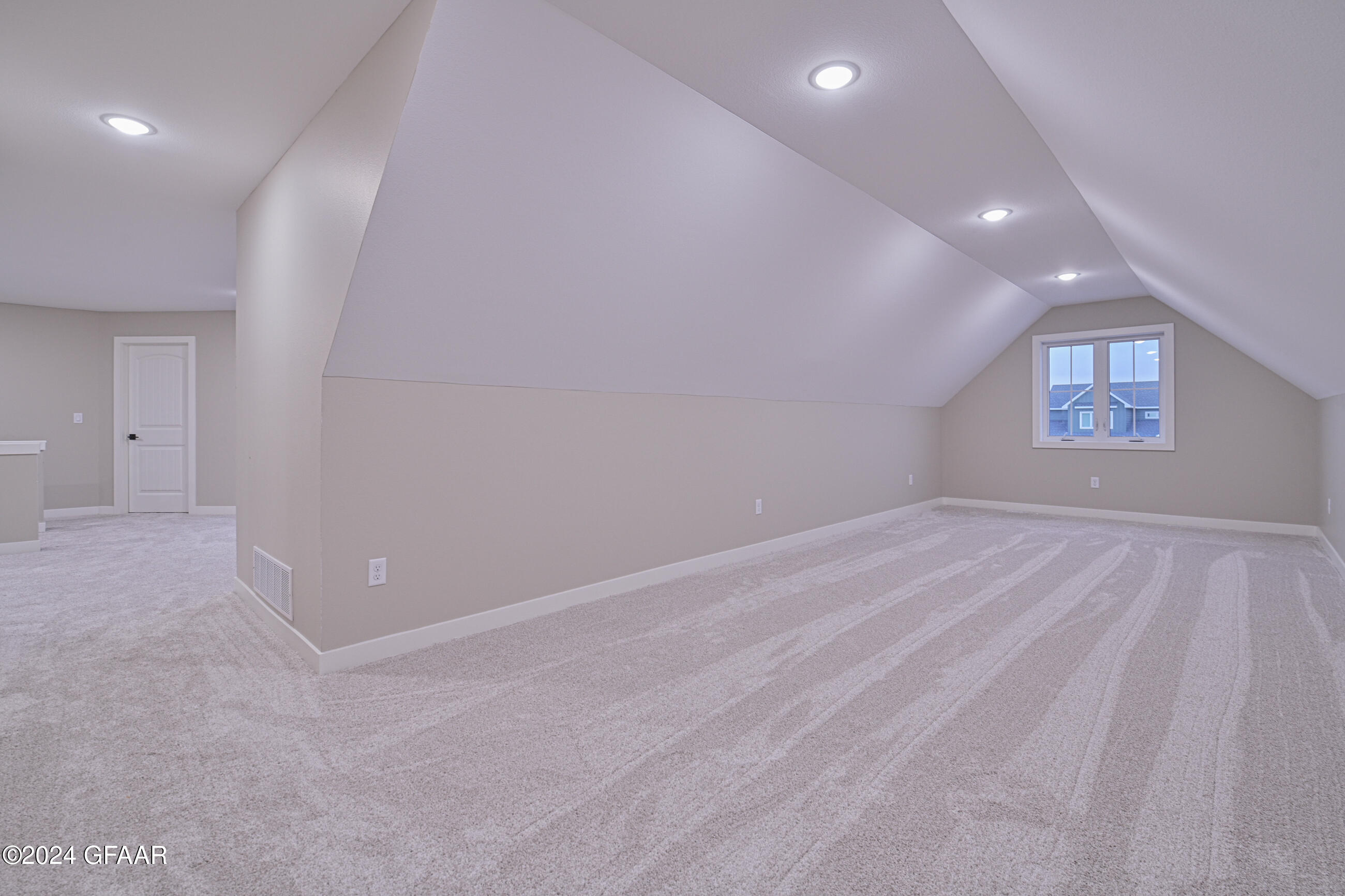 5943 SYLVIA Circle
