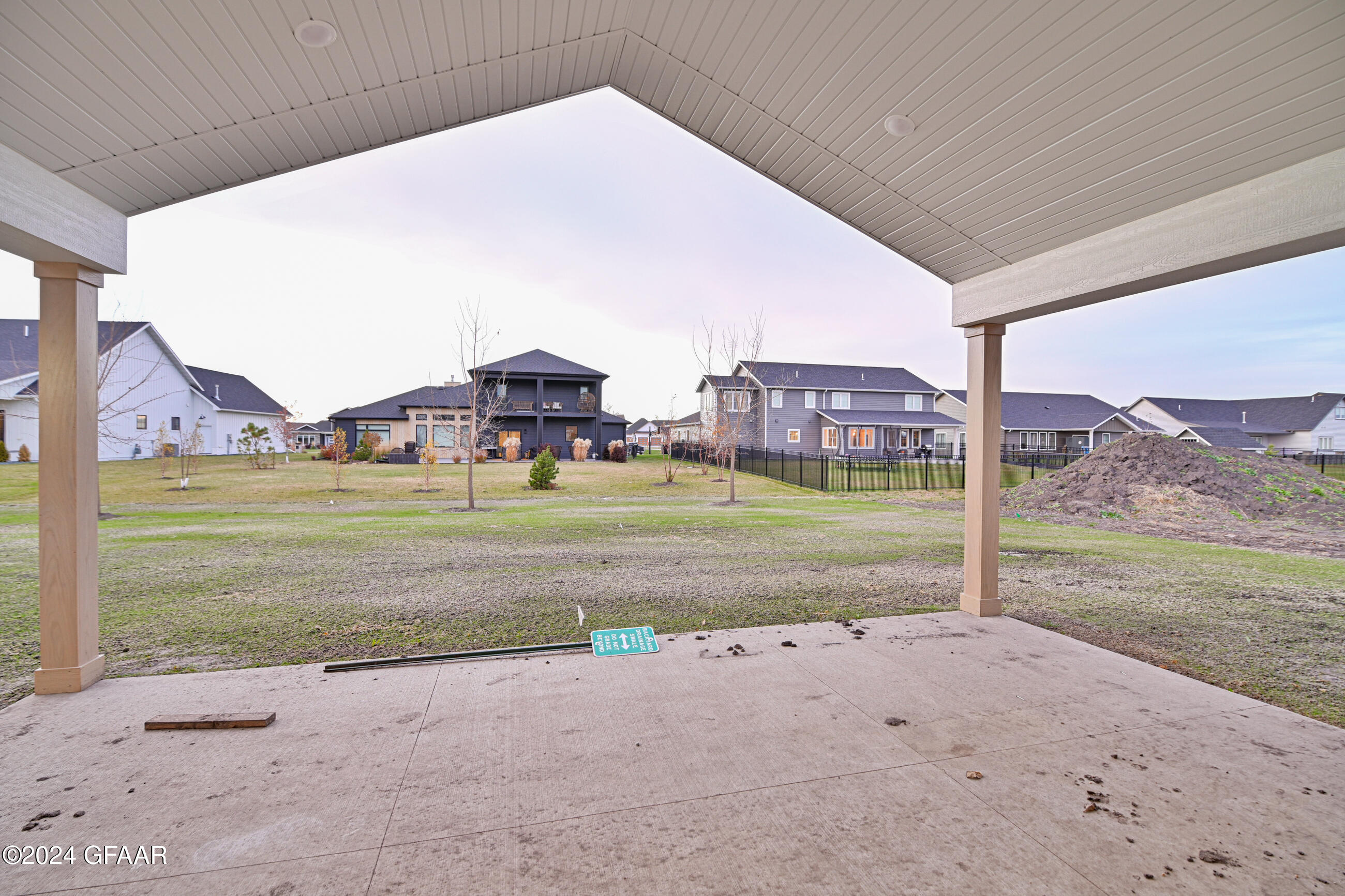 5943 SYLVIA Circle