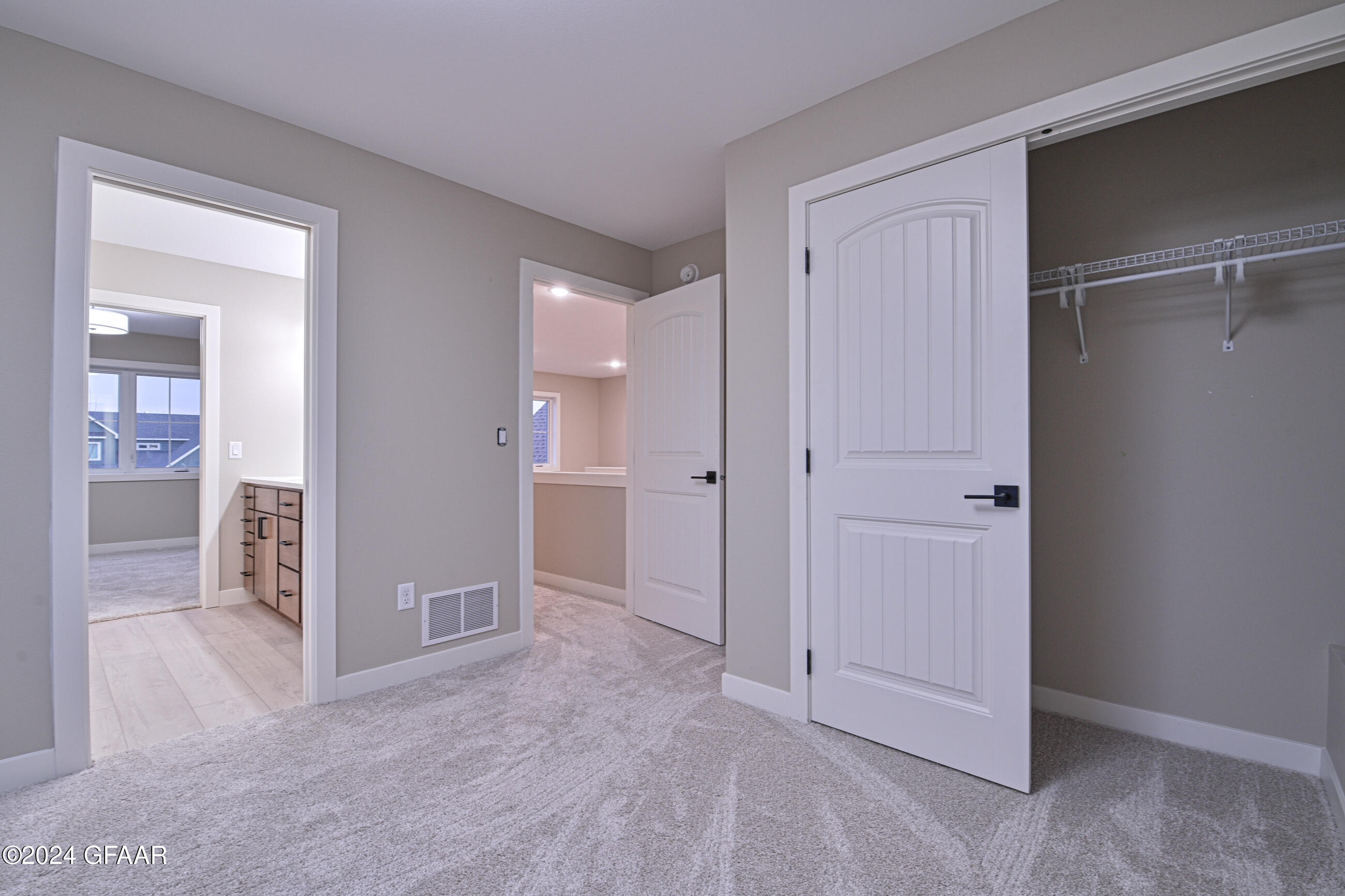 5943 SYLVIA Circle