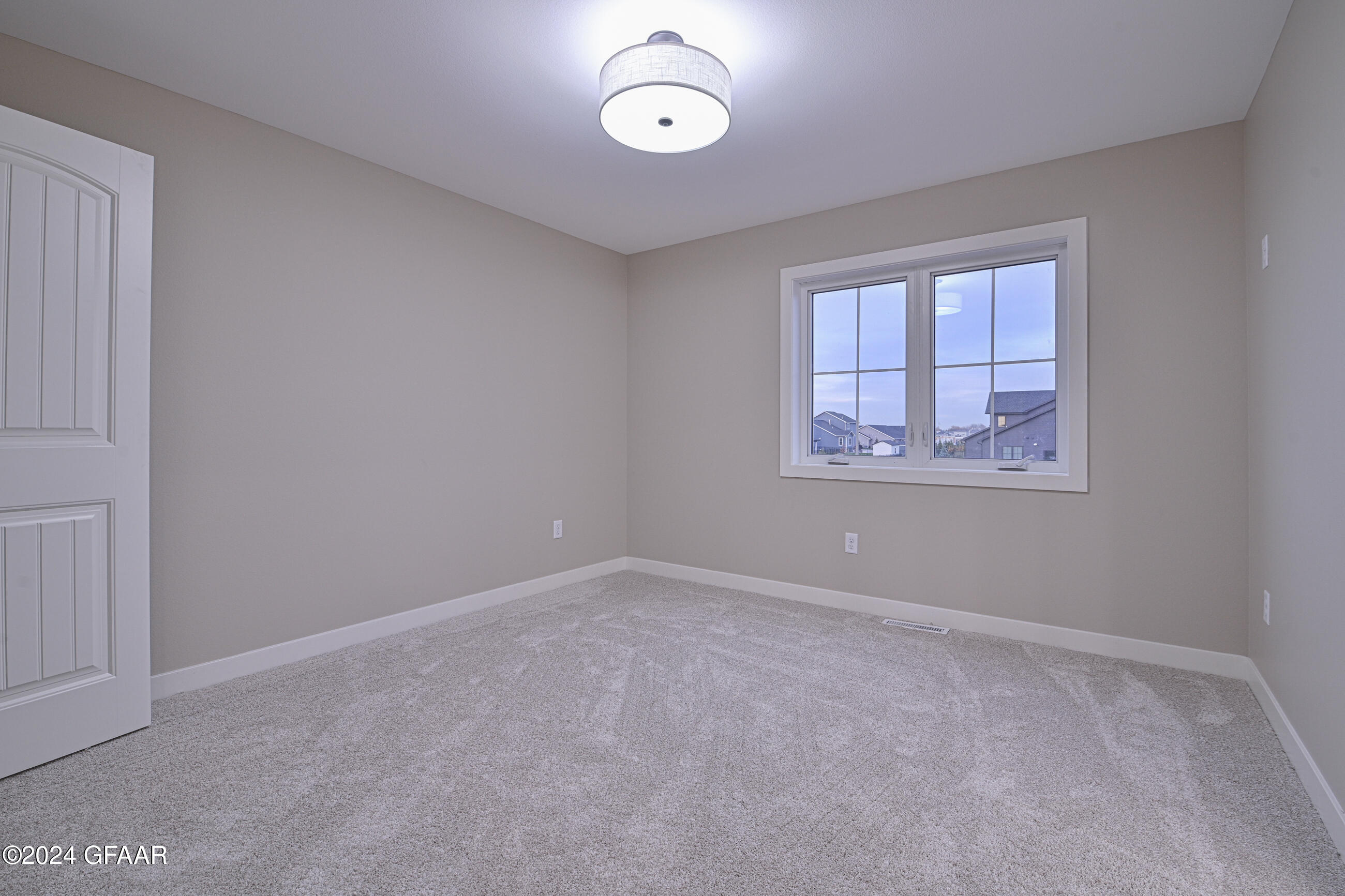 5943 SYLVIA Circle