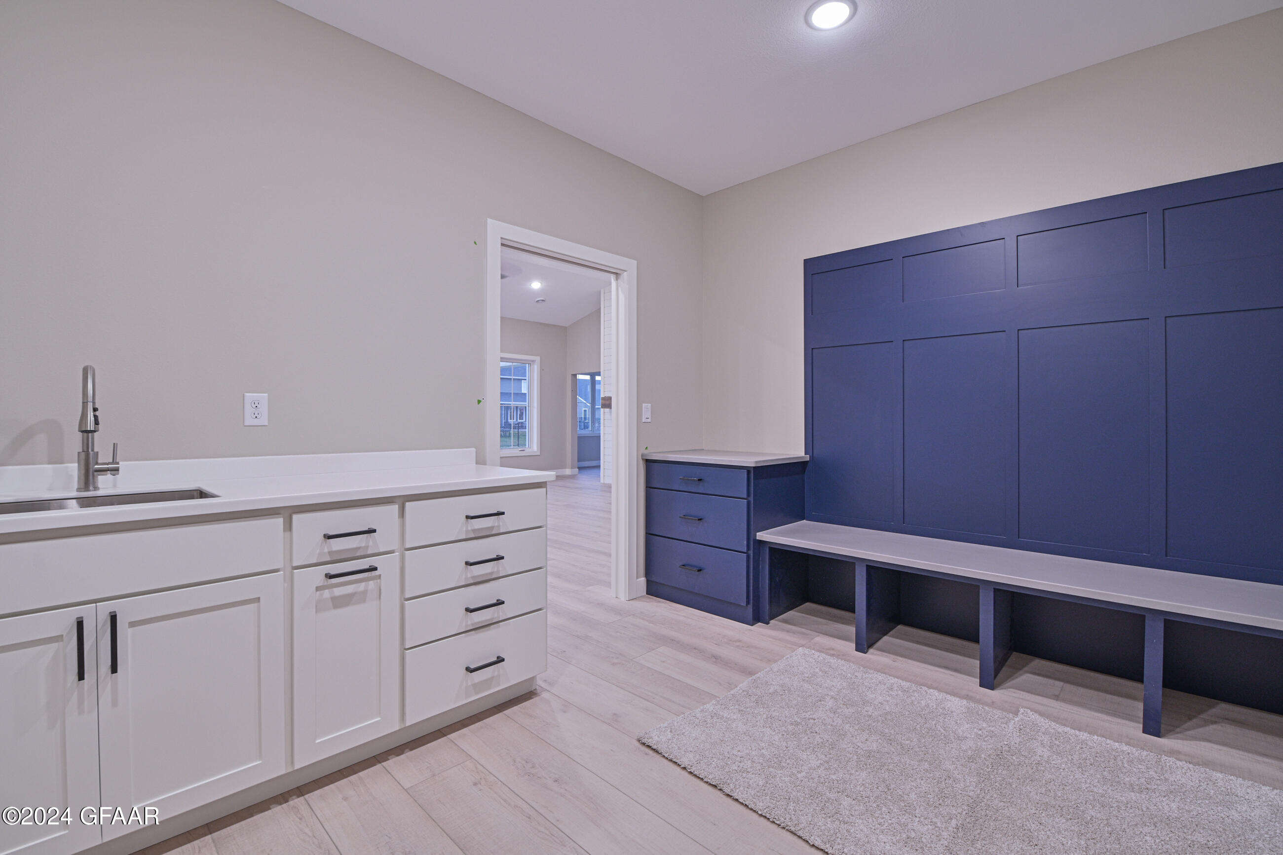 5943 SYLVIA Circle