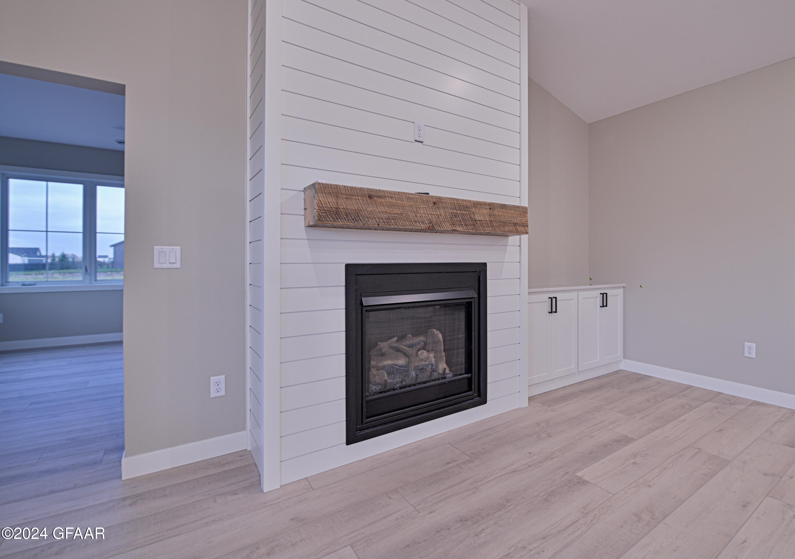 5943 SYLVIA Circle