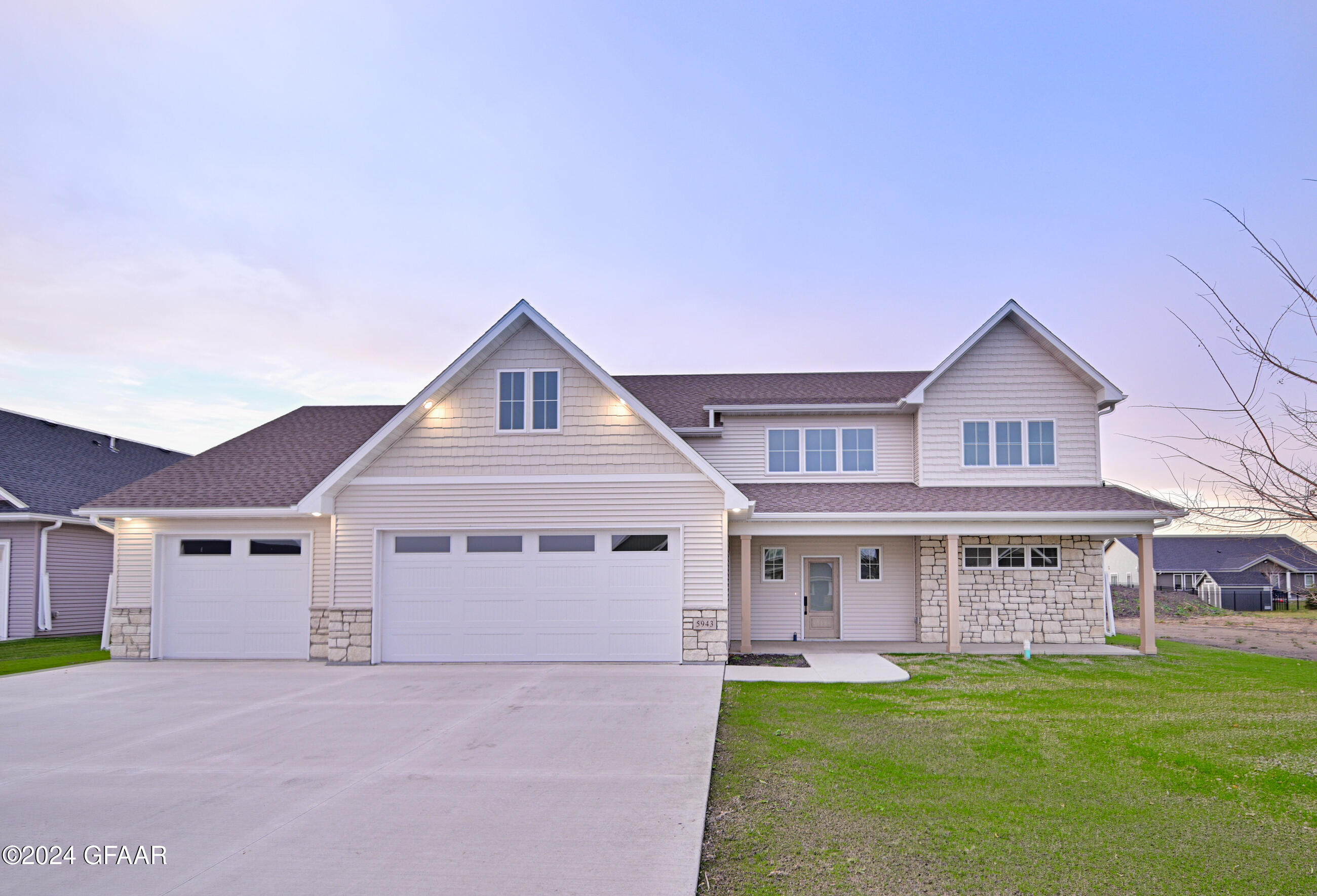 5943 SYLVIA Circle