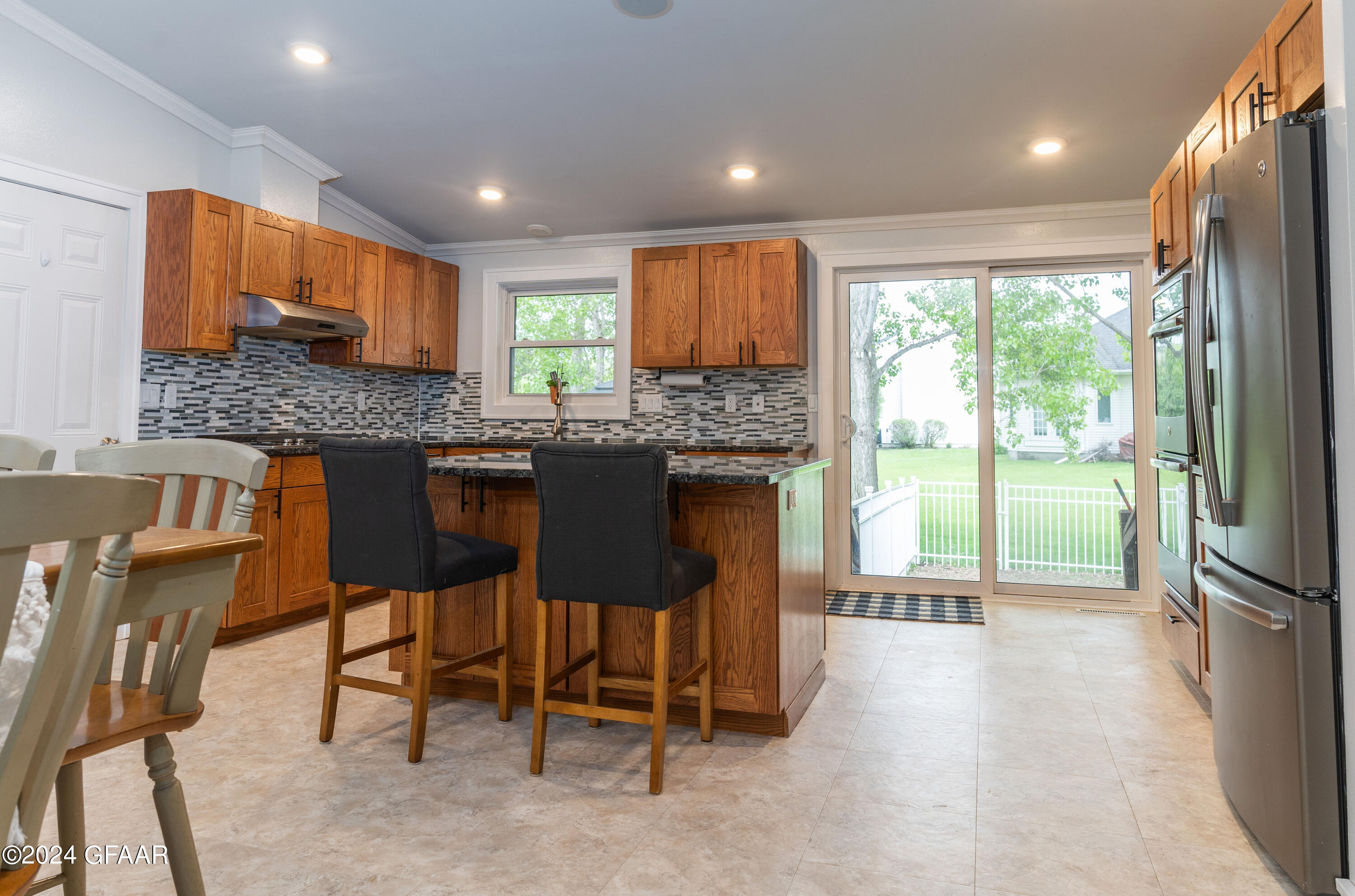1520 KUSTER Court