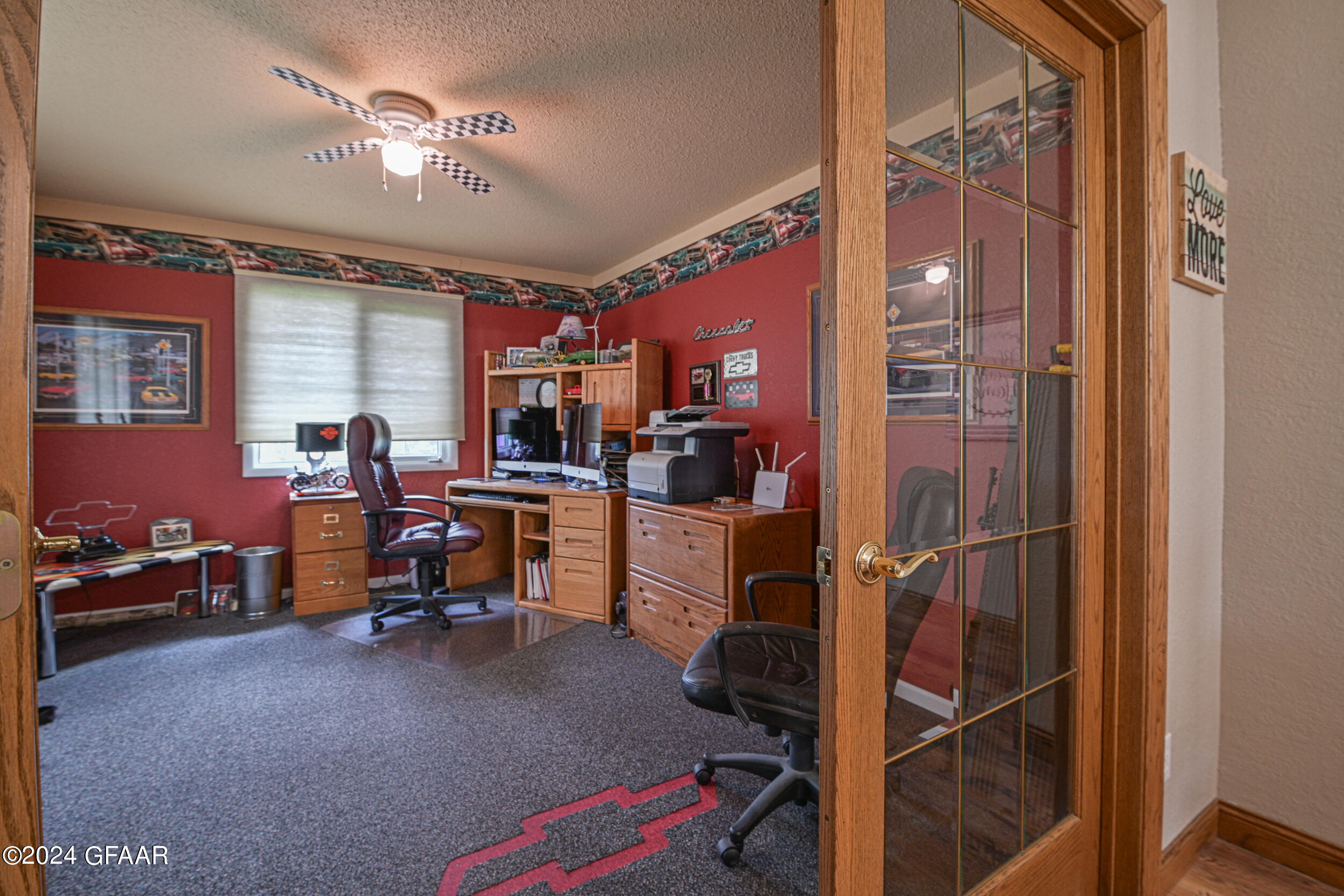 1900 9TH Street