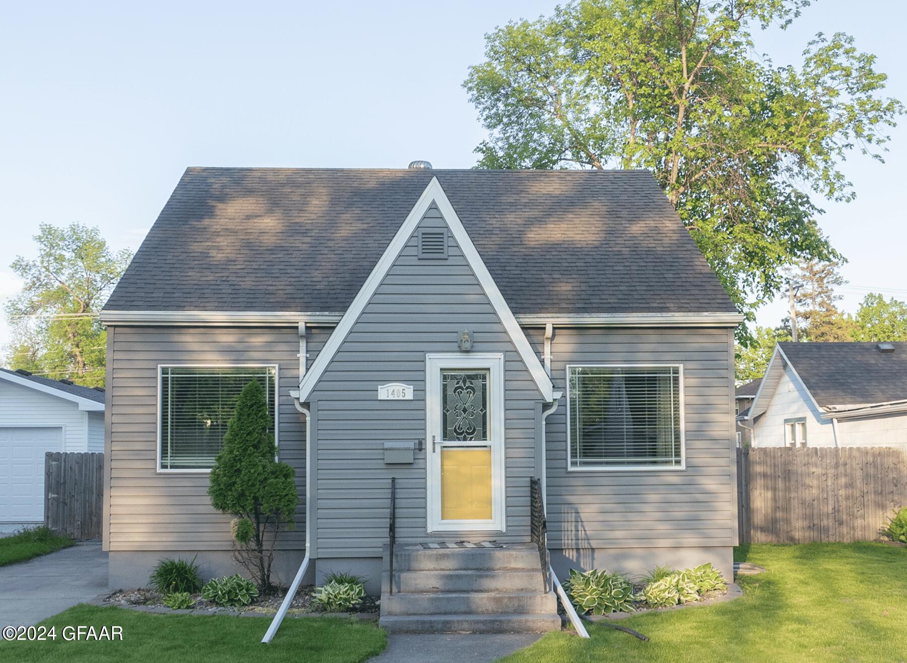 1405 WALNUT Street