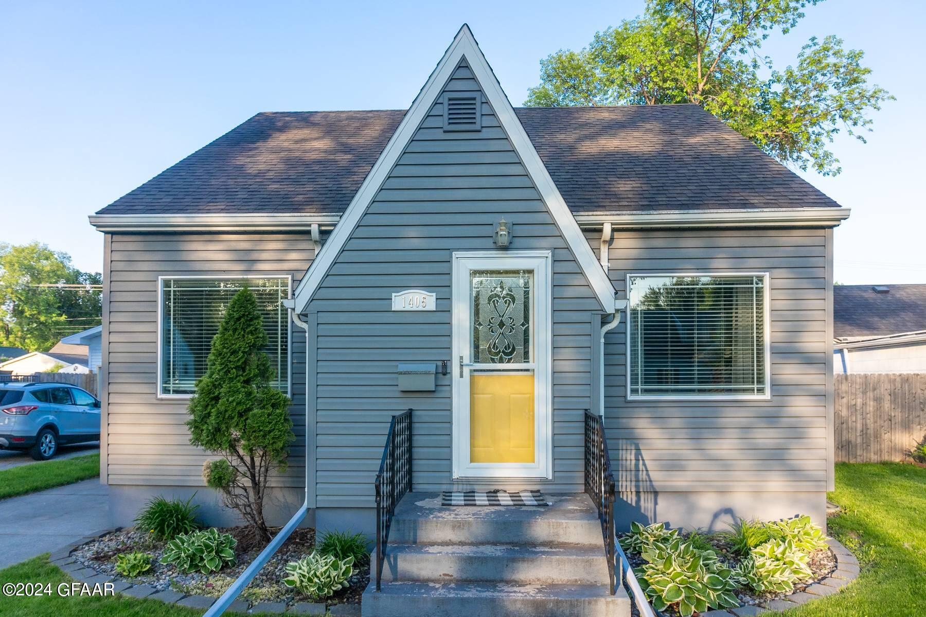1405 WALNUT Street