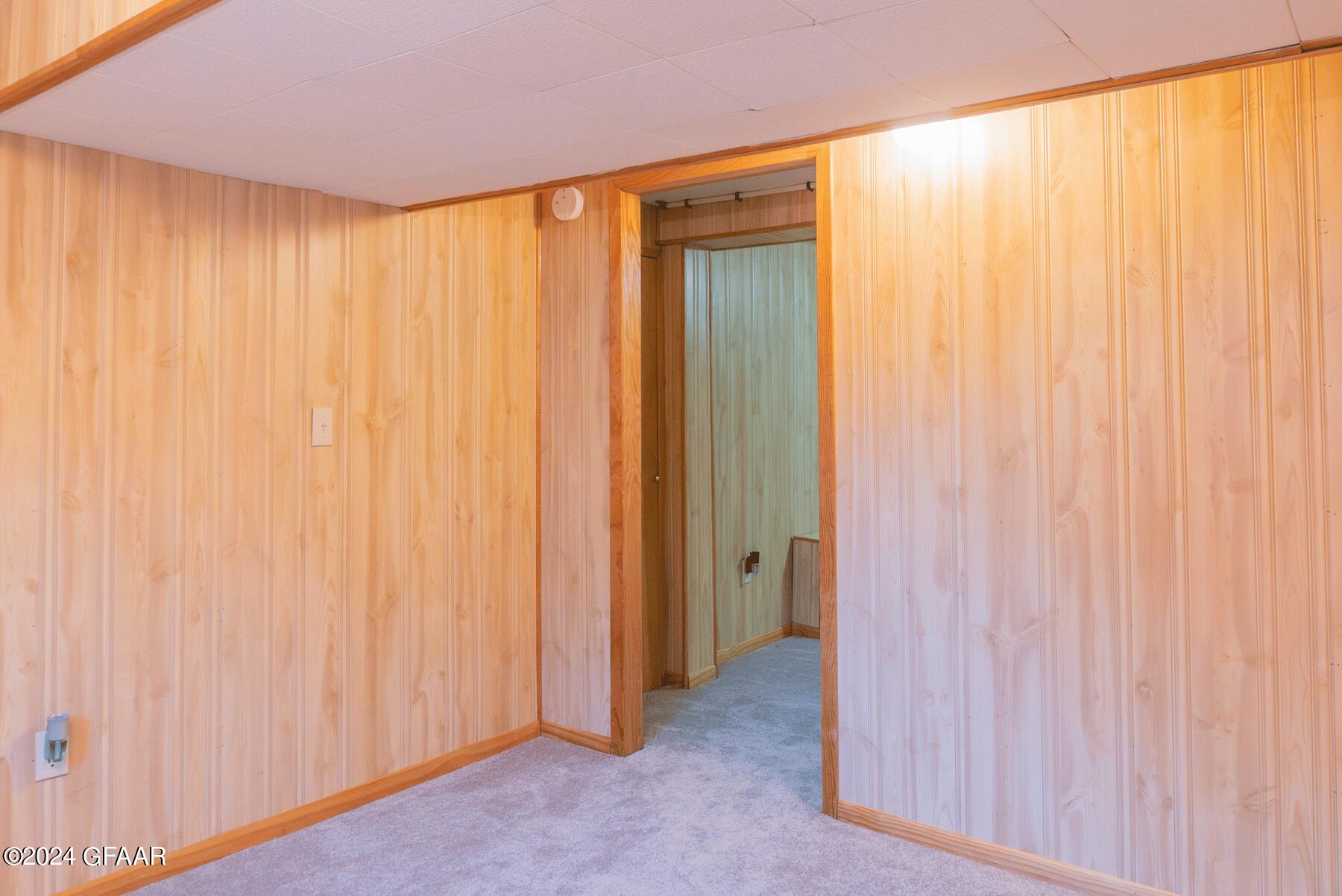 1405 WALNUT Street