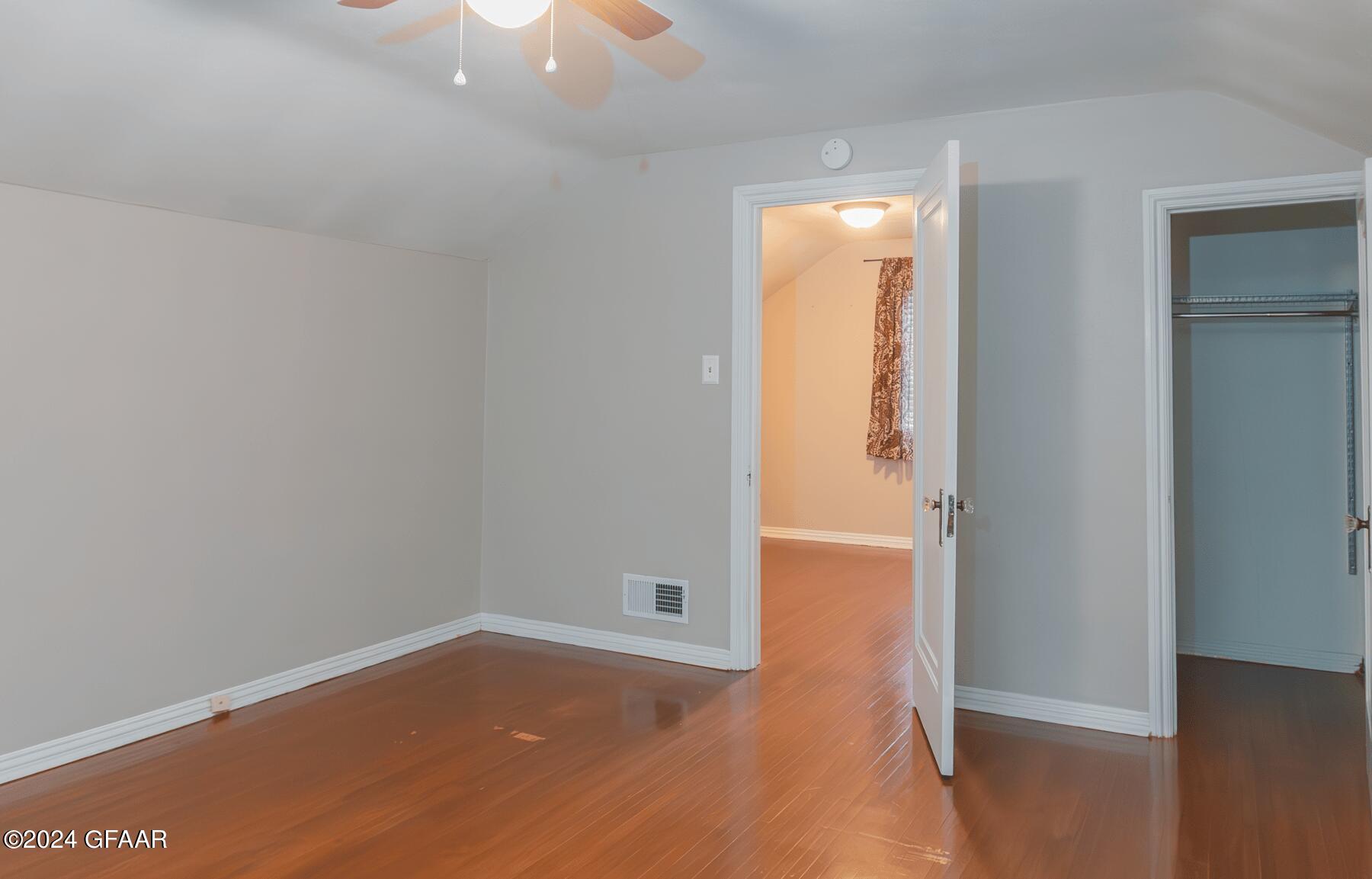 1405 WALNUT Street