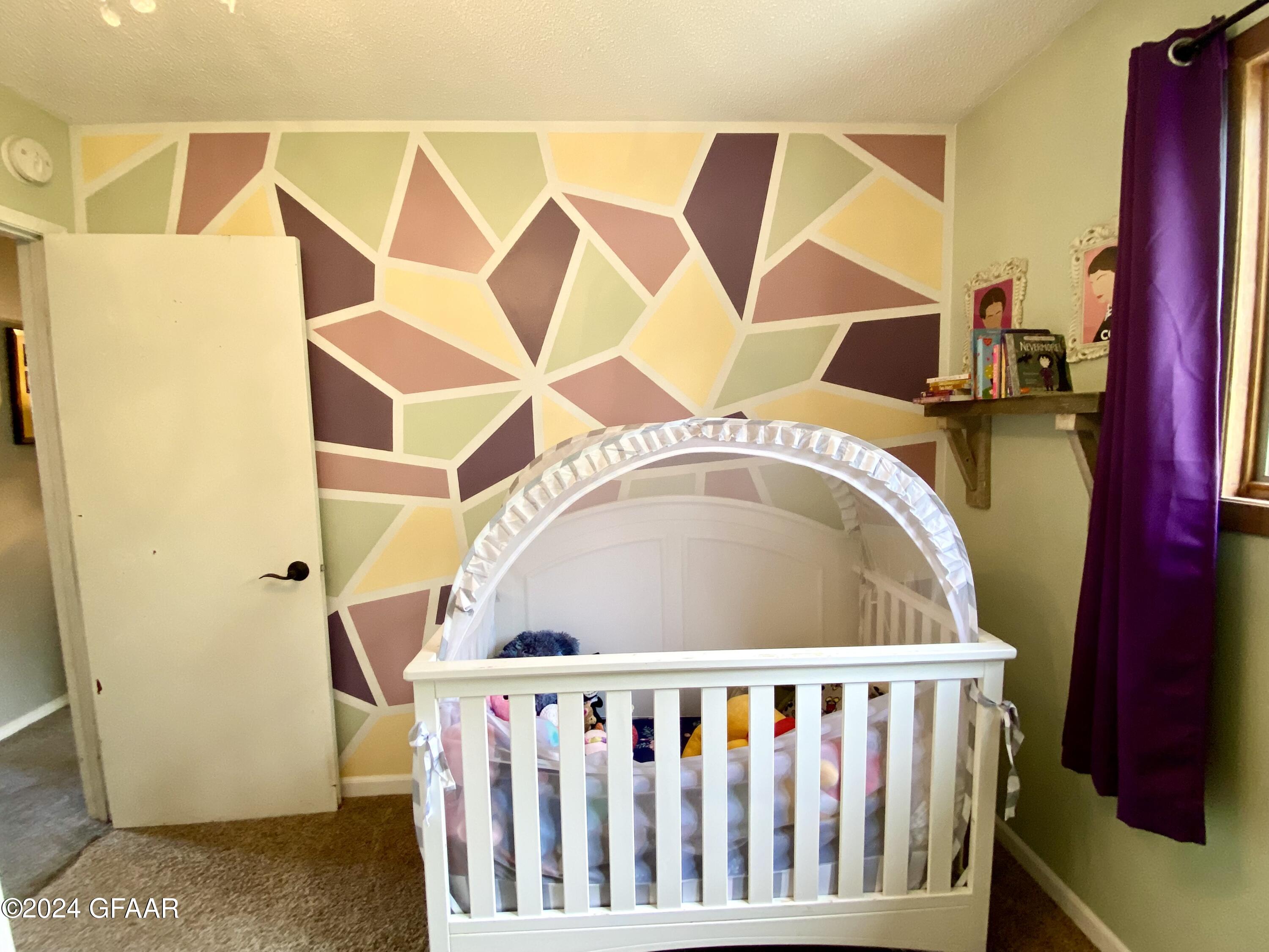 975 16TH ST Street E