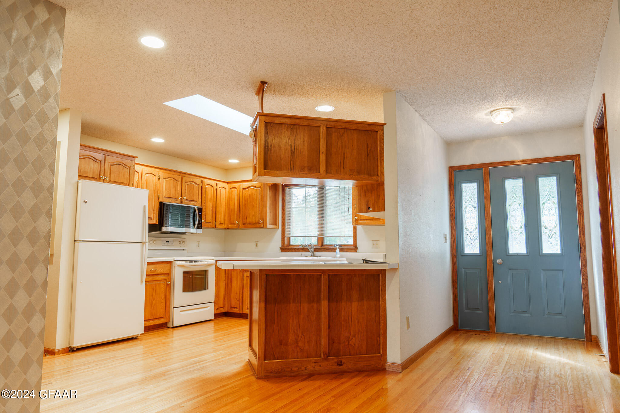 822 BYGLAND Road SE