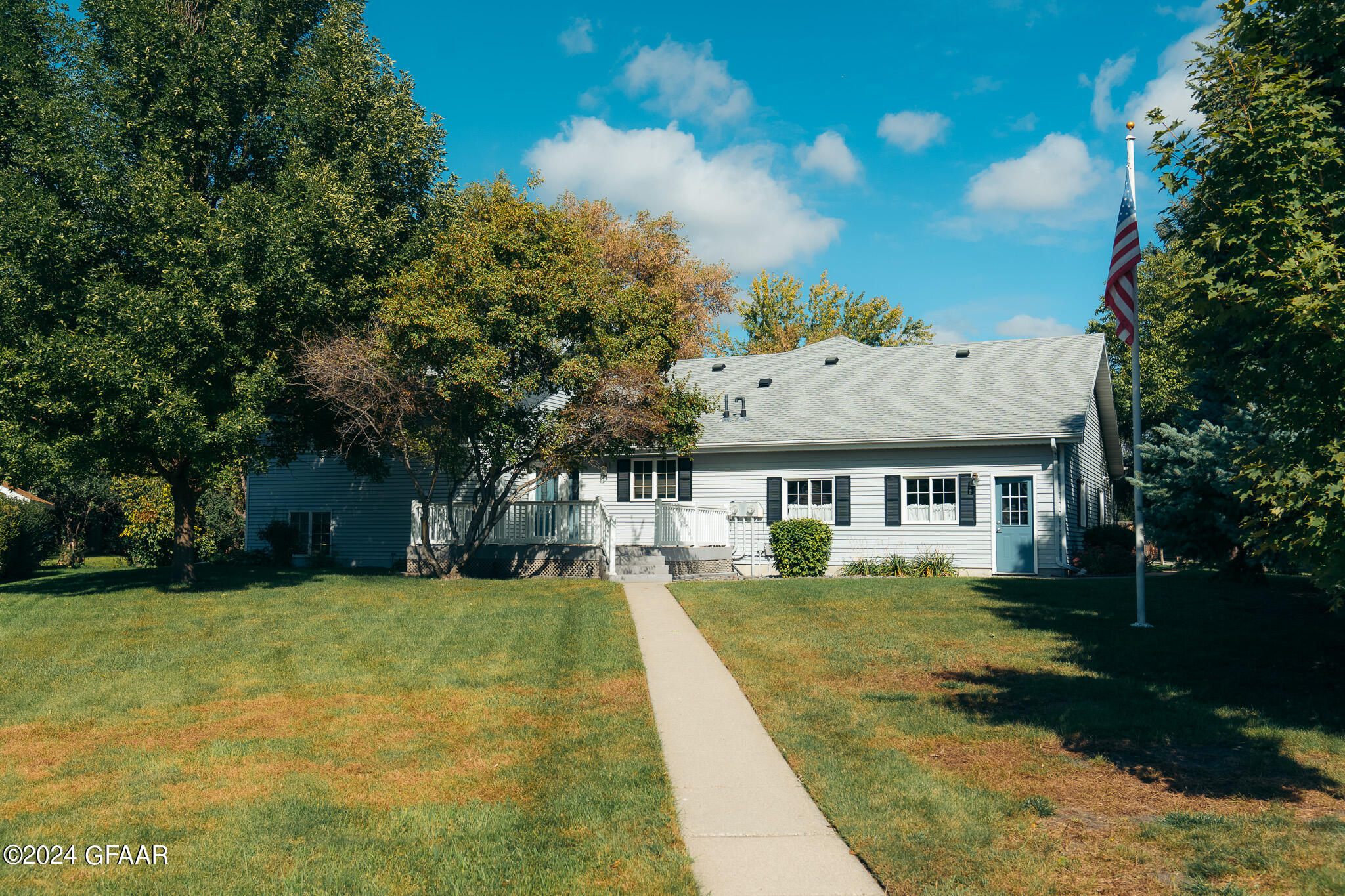 822 BYGLAND Road SE