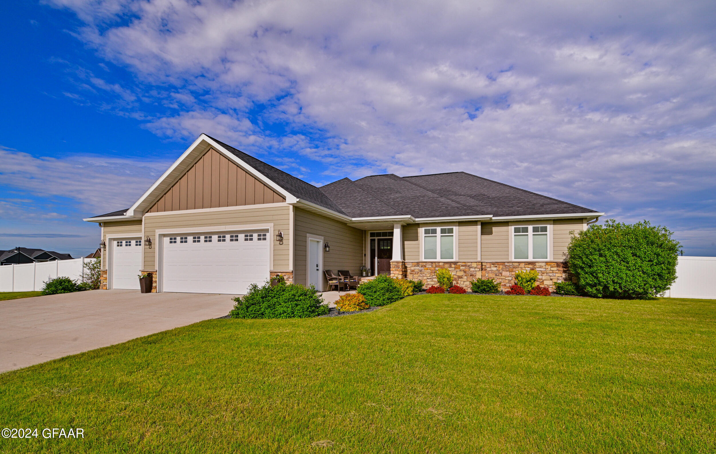5491 COURTYARD Drive