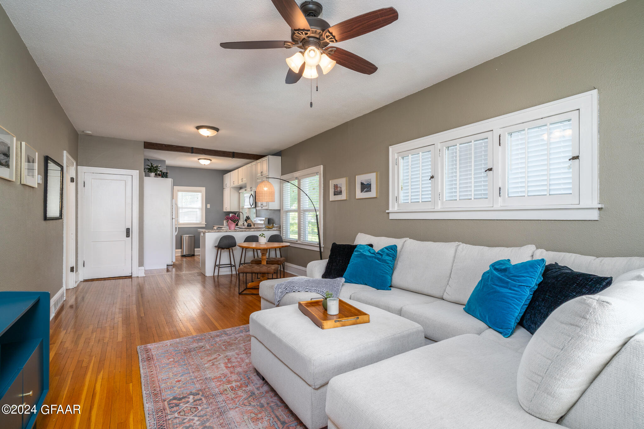 709 COTTONWOOD Street