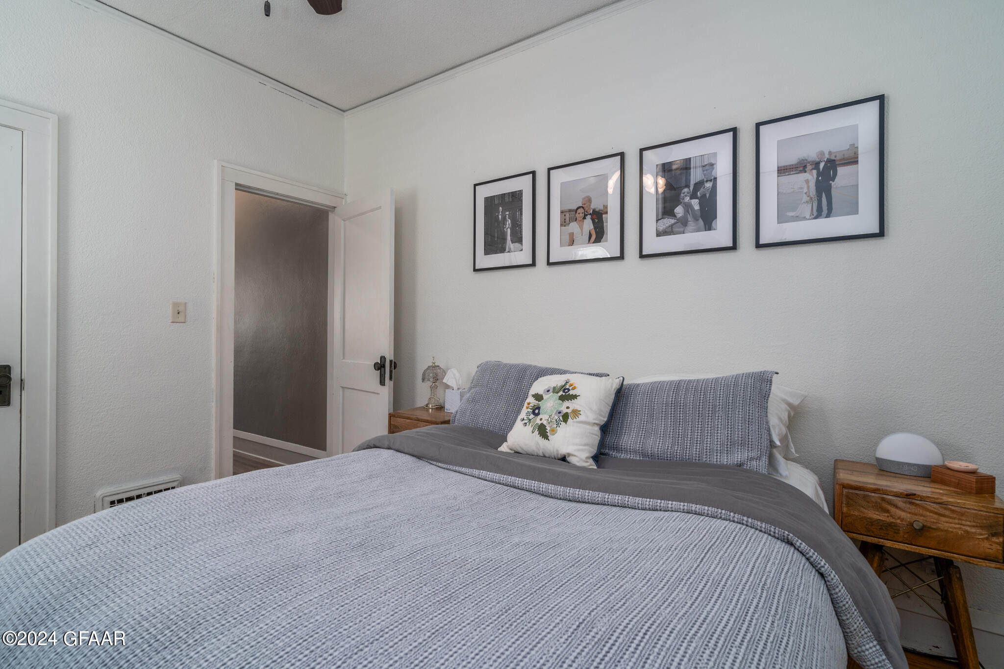 709 COTTONWOOD Street