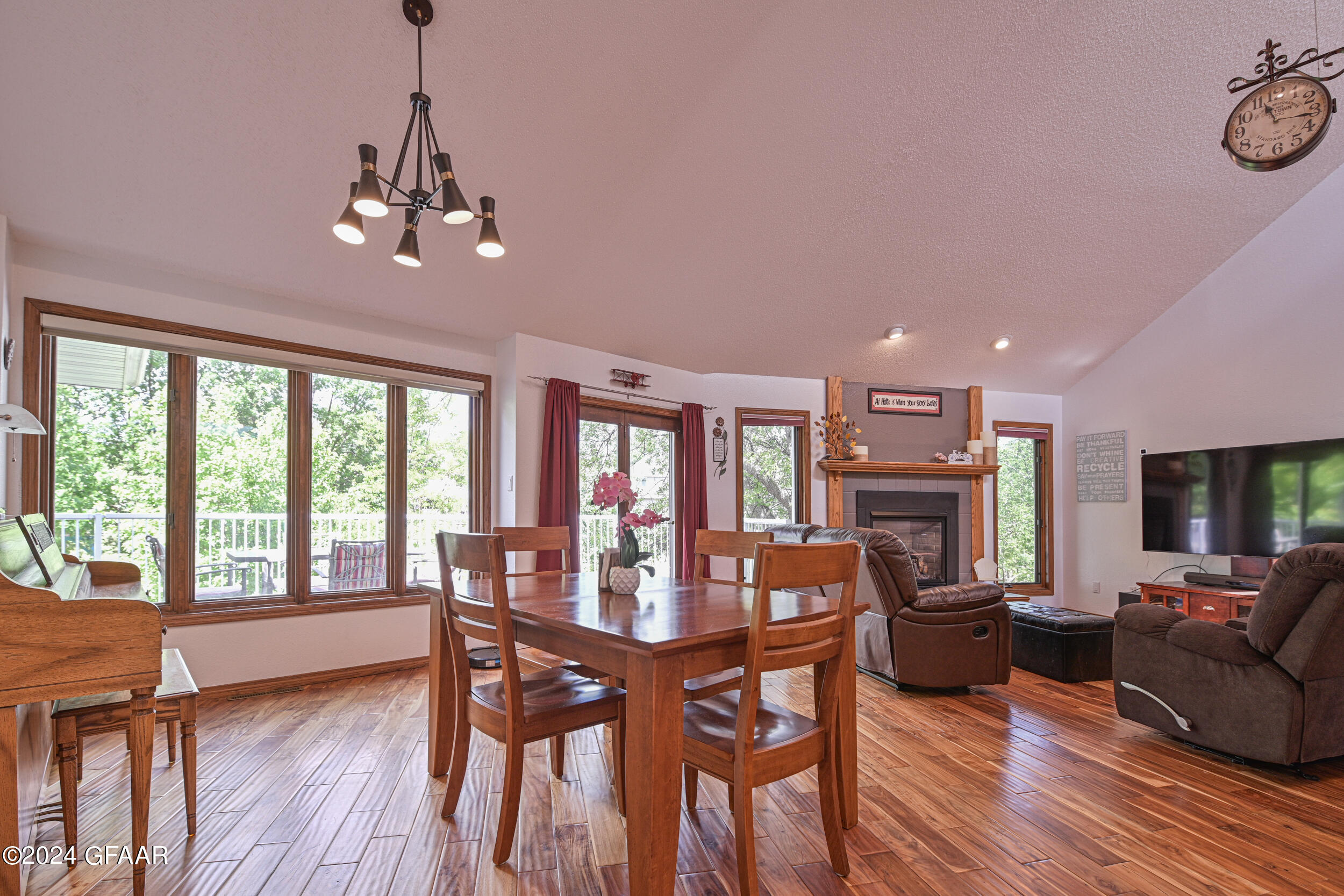 1310 KUSTER Court