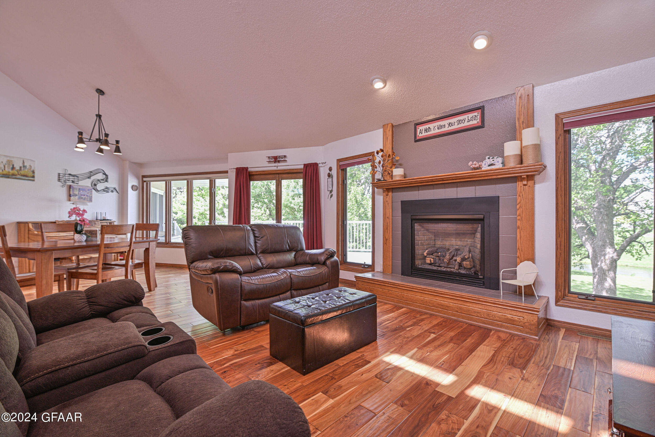 1310 KUSTER Court