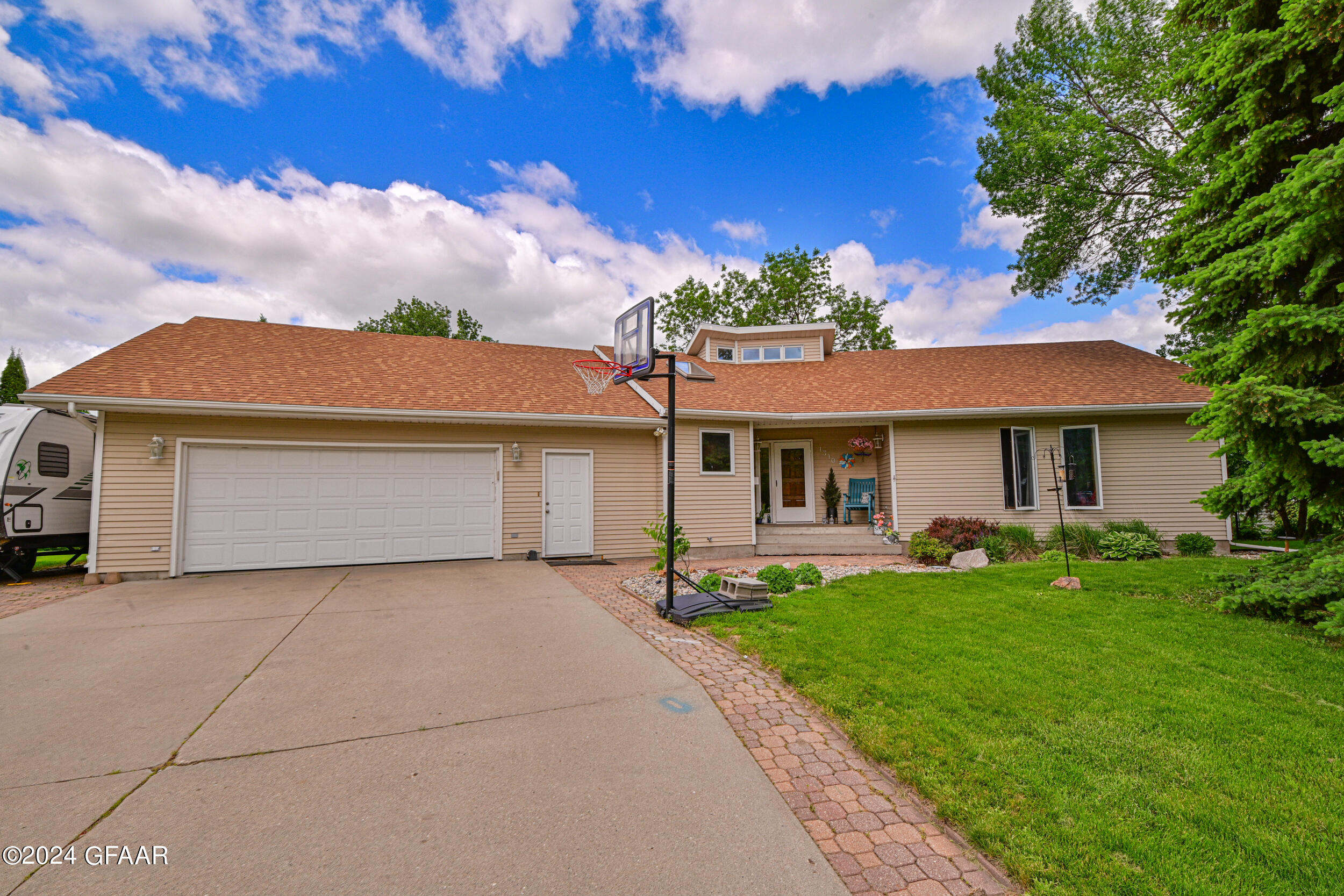 1310 KUSTER Court