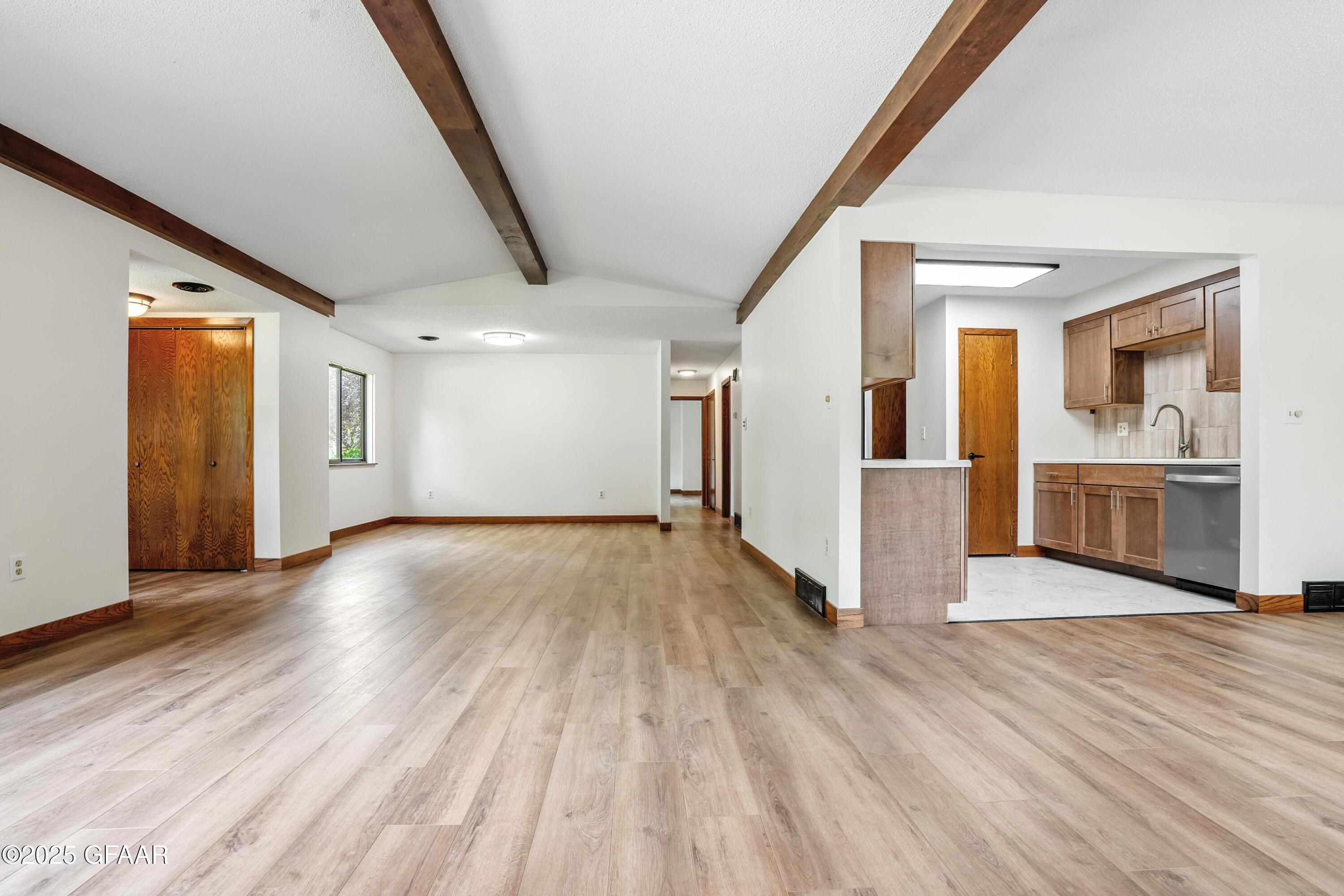 618 HIGH PLAINS Court