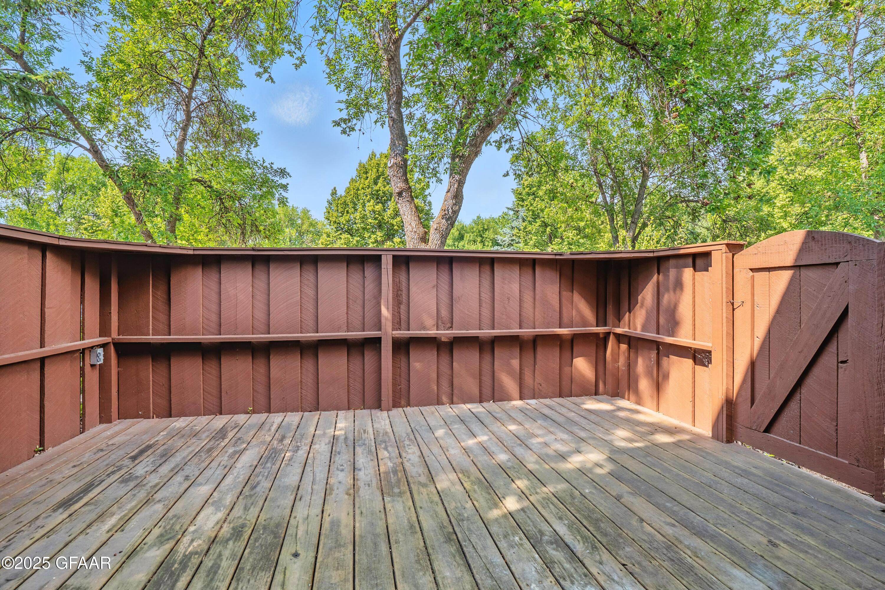 618 HIGH PLAINS Court