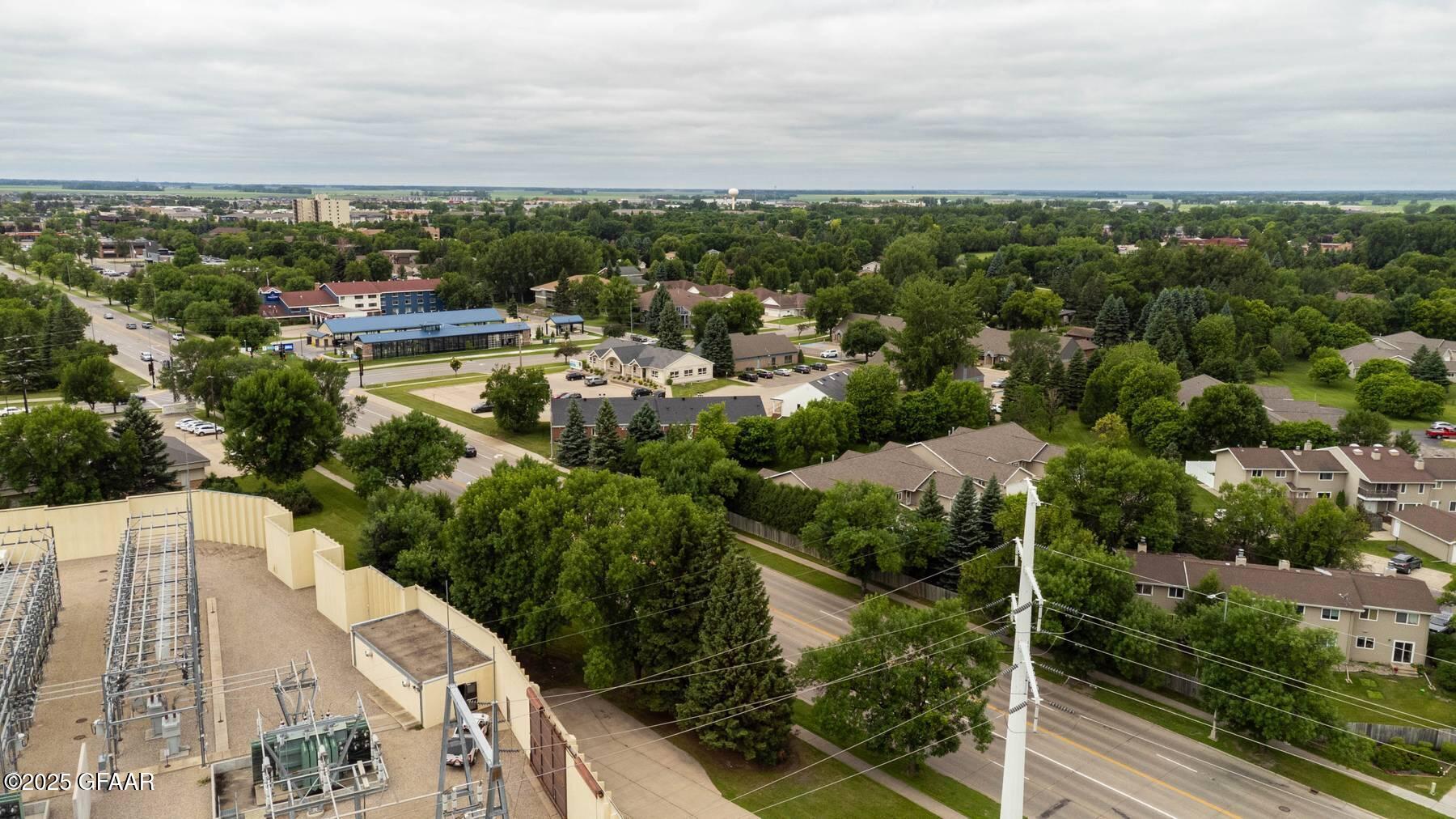 1425 COLUMBIA Road S