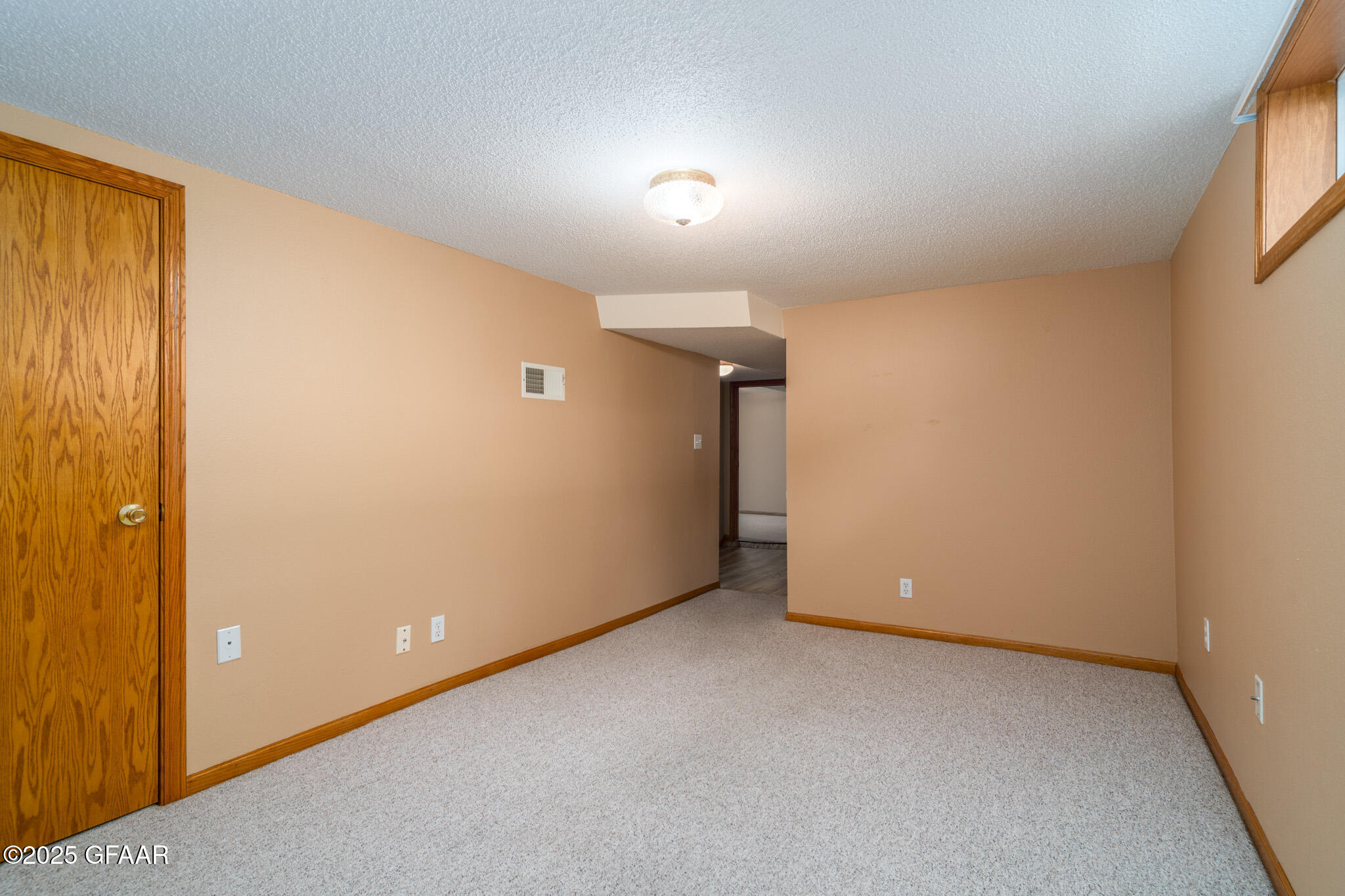 1017 CHESTNUT Street