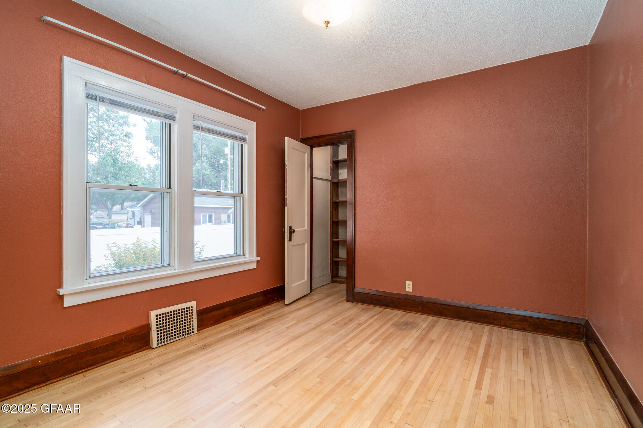 1017 CHESTNUT Street