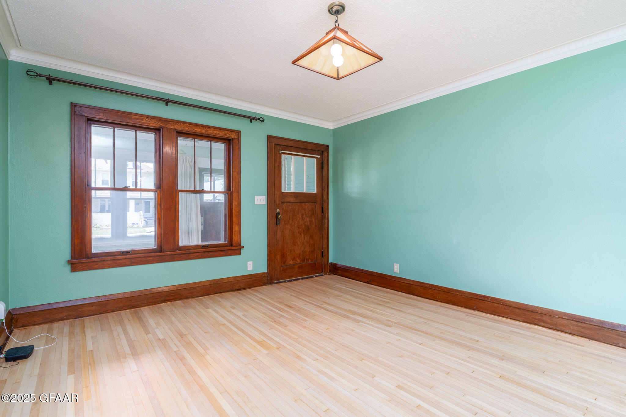 1017 CHESTNUT Street