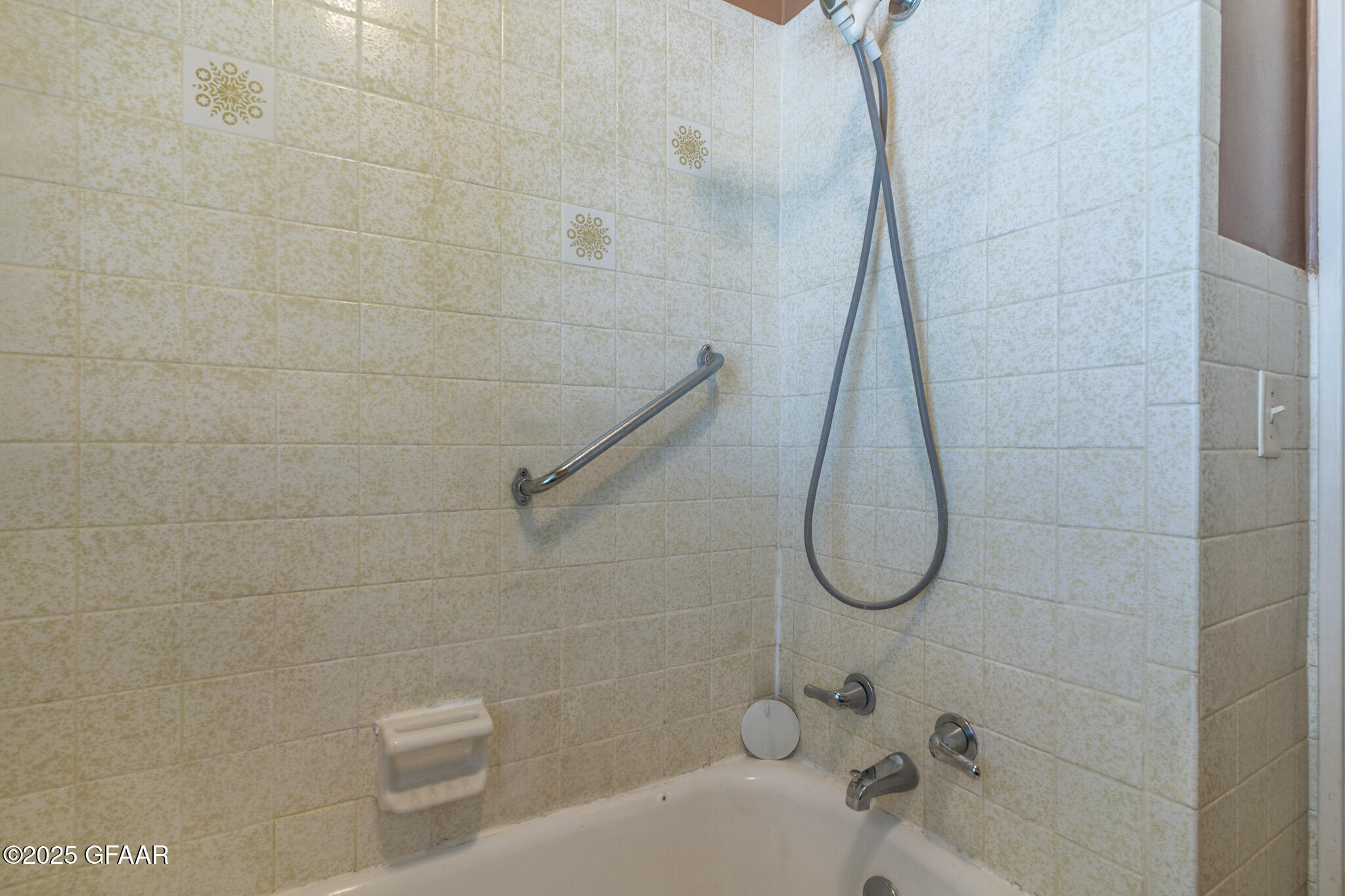 1017 CHESTNUT Street