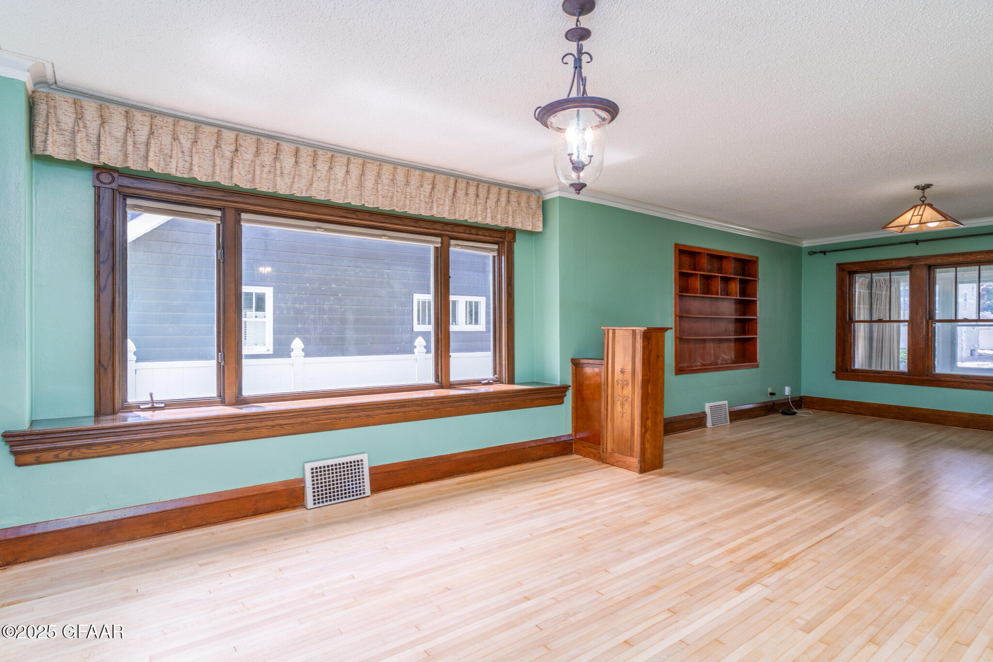 1017 CHESTNUT Street