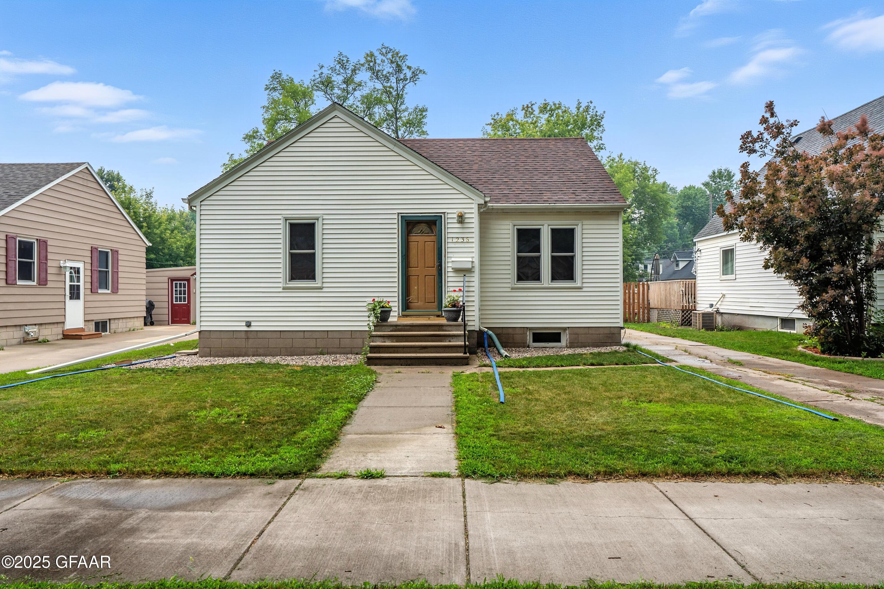 1236 CHERRY Street