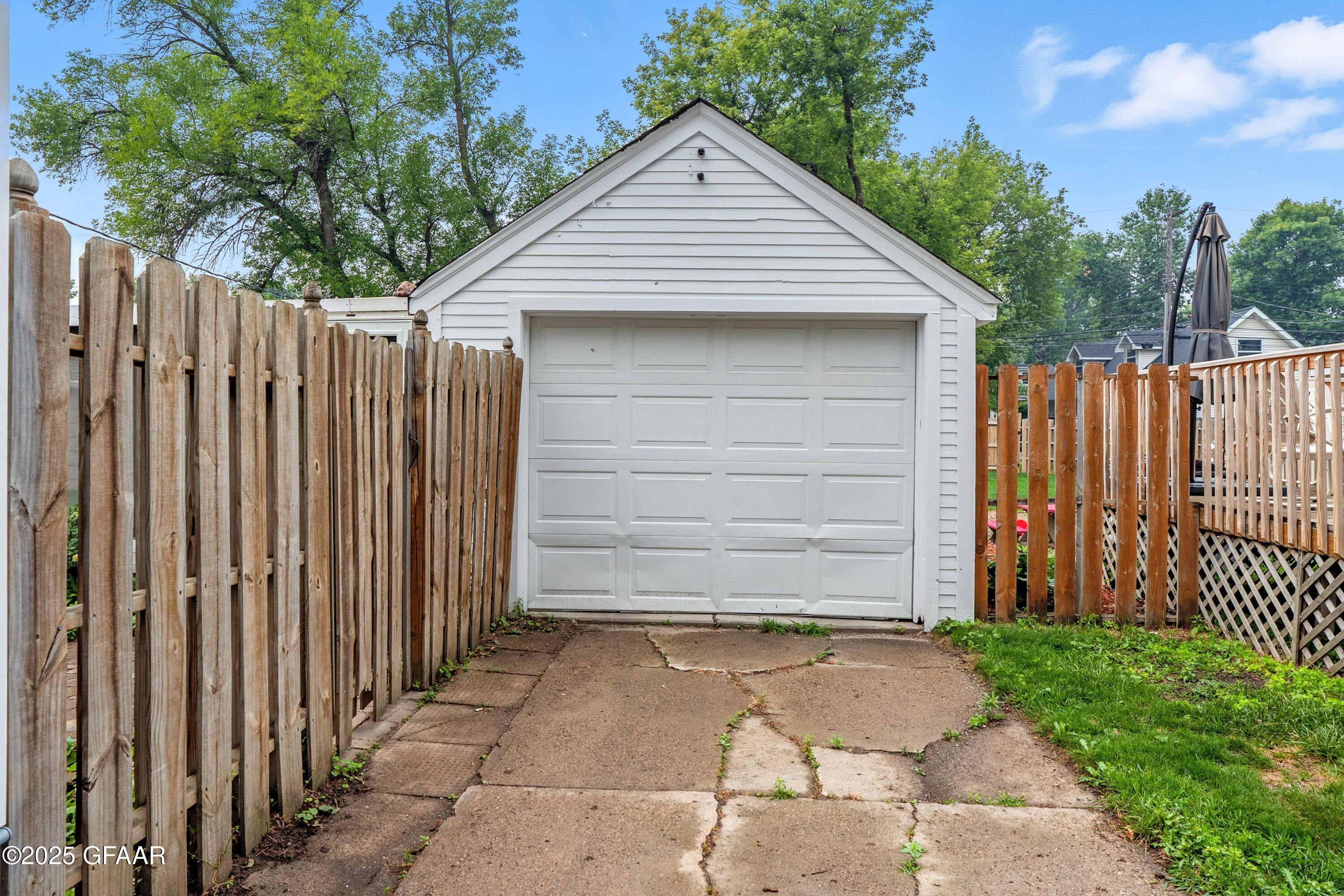 1236 CHERRY Street