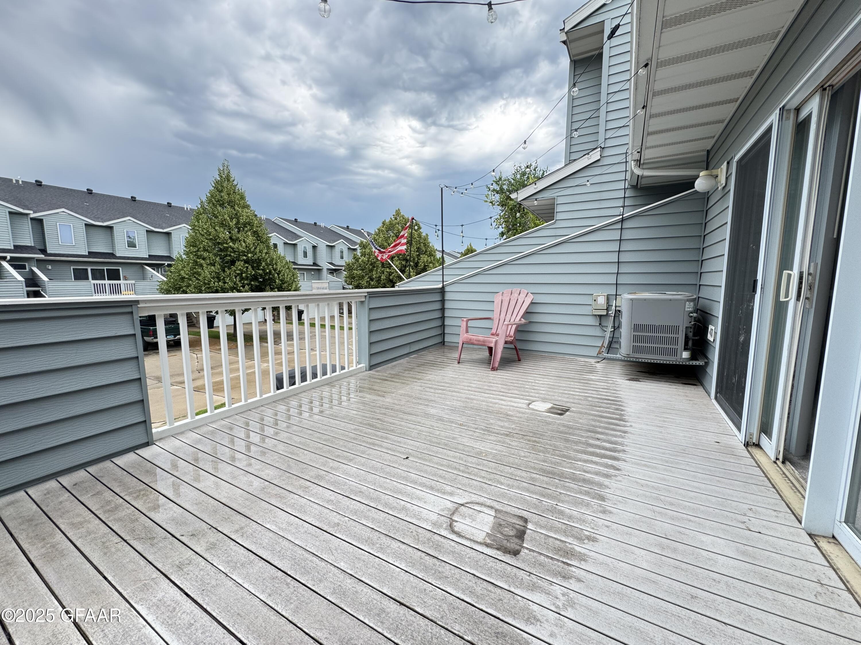 2271 KNIGHTSBRIDGE Court