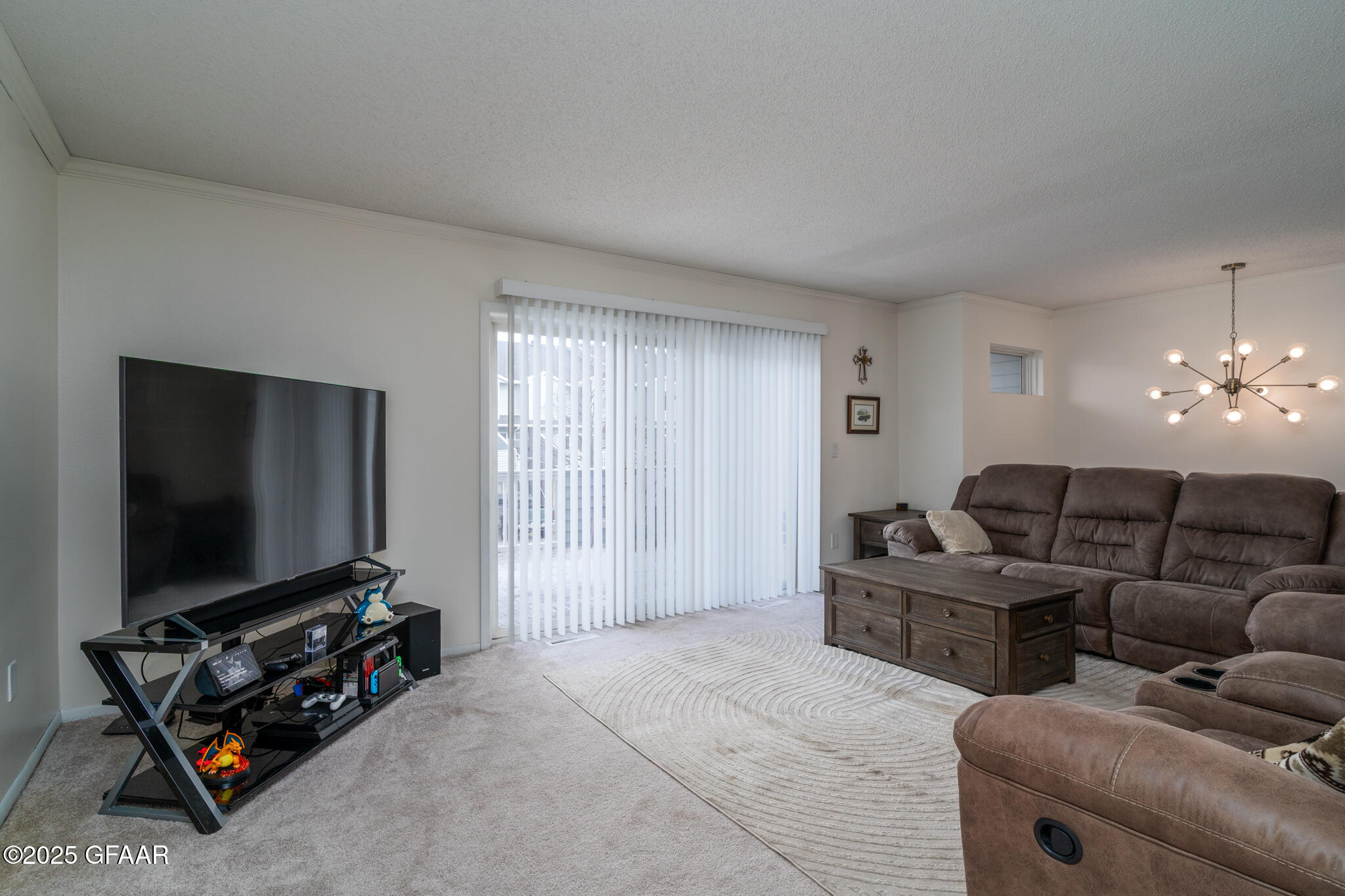 2271 KNIGHTSBRIDGE Court