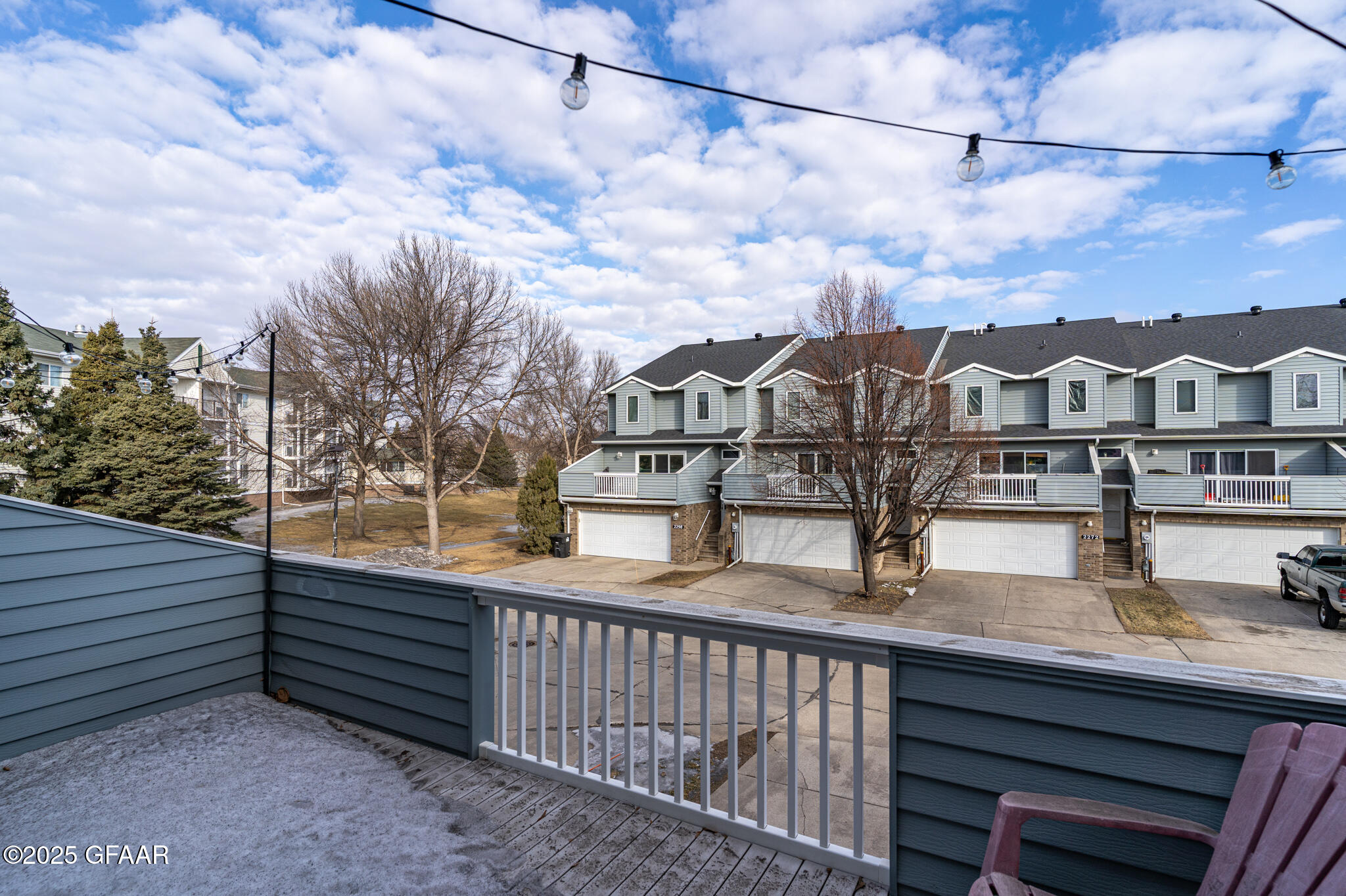 2271 KNIGHTSBRIDGE Court