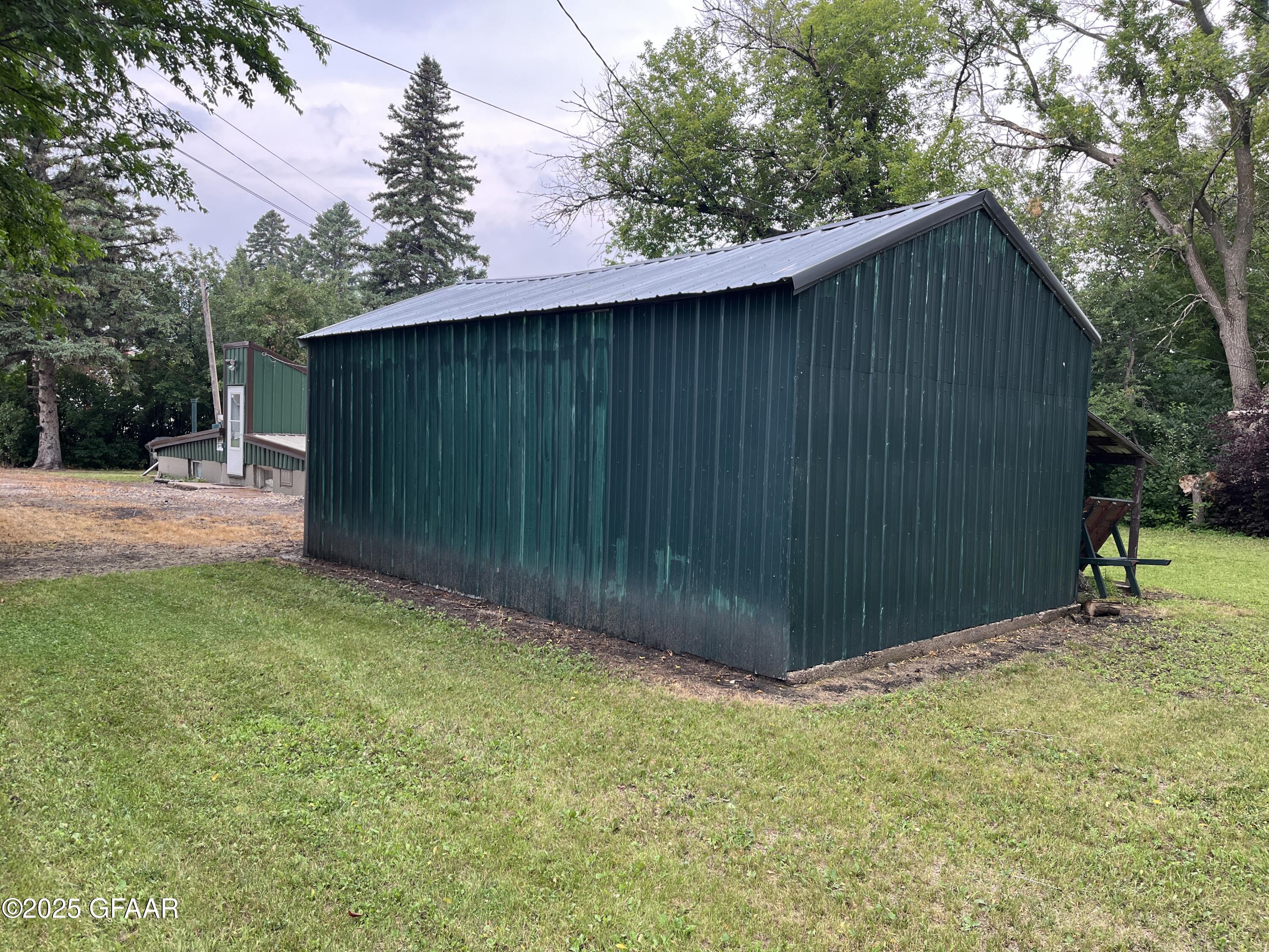 714 ALEXANDER Avenue