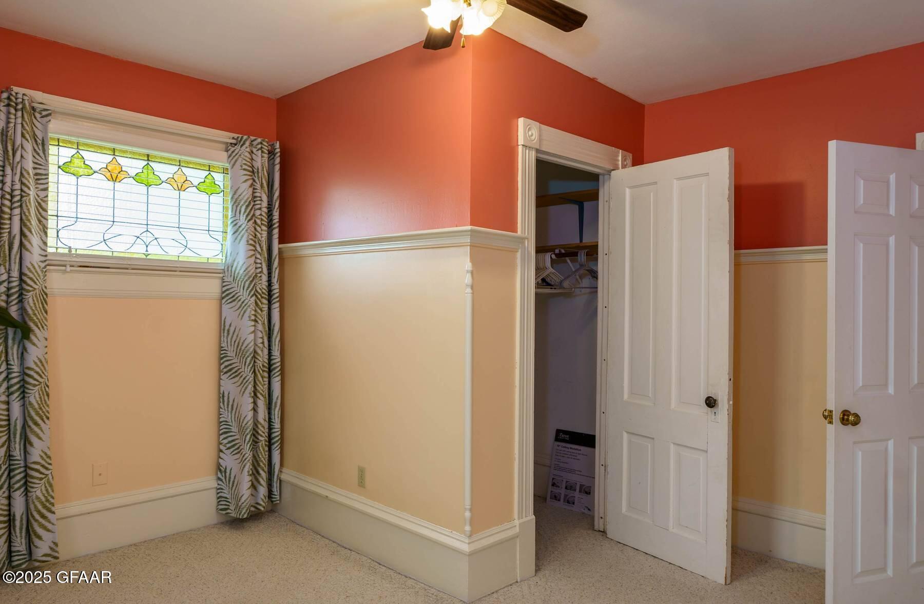 623 CENTRAL Street N